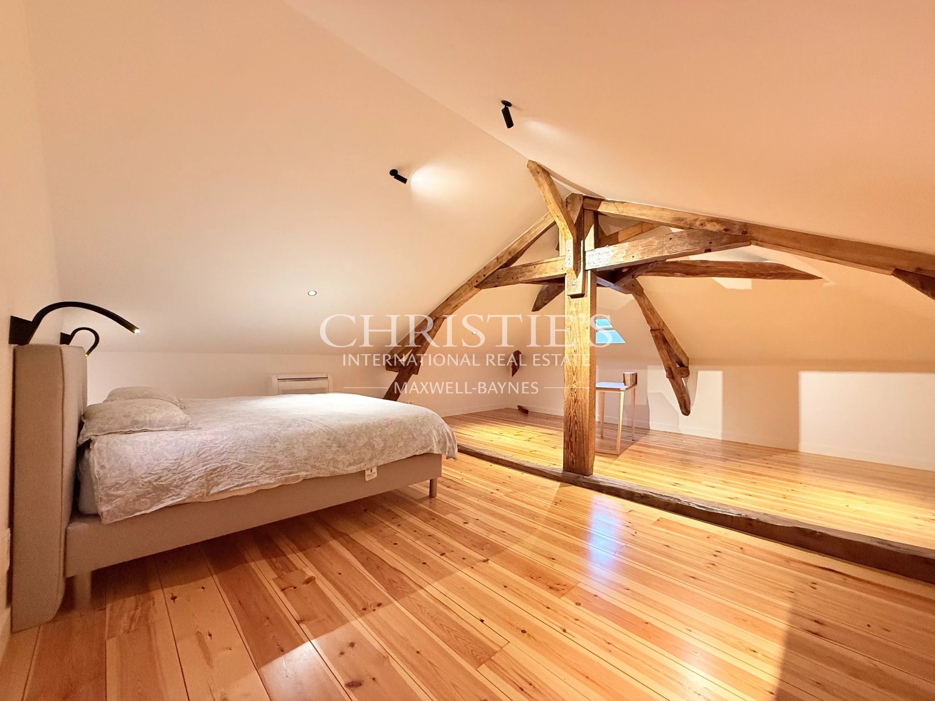 4 Bedroom Villa/Townhouse's Image 18