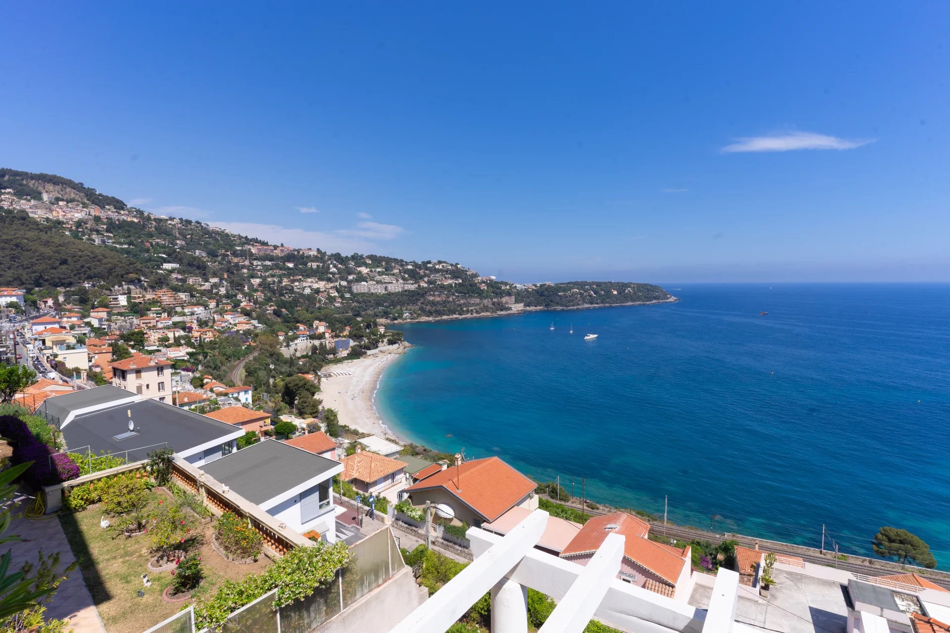 Roquebrune Cap Martin - Splendido attico confinante con Monaco