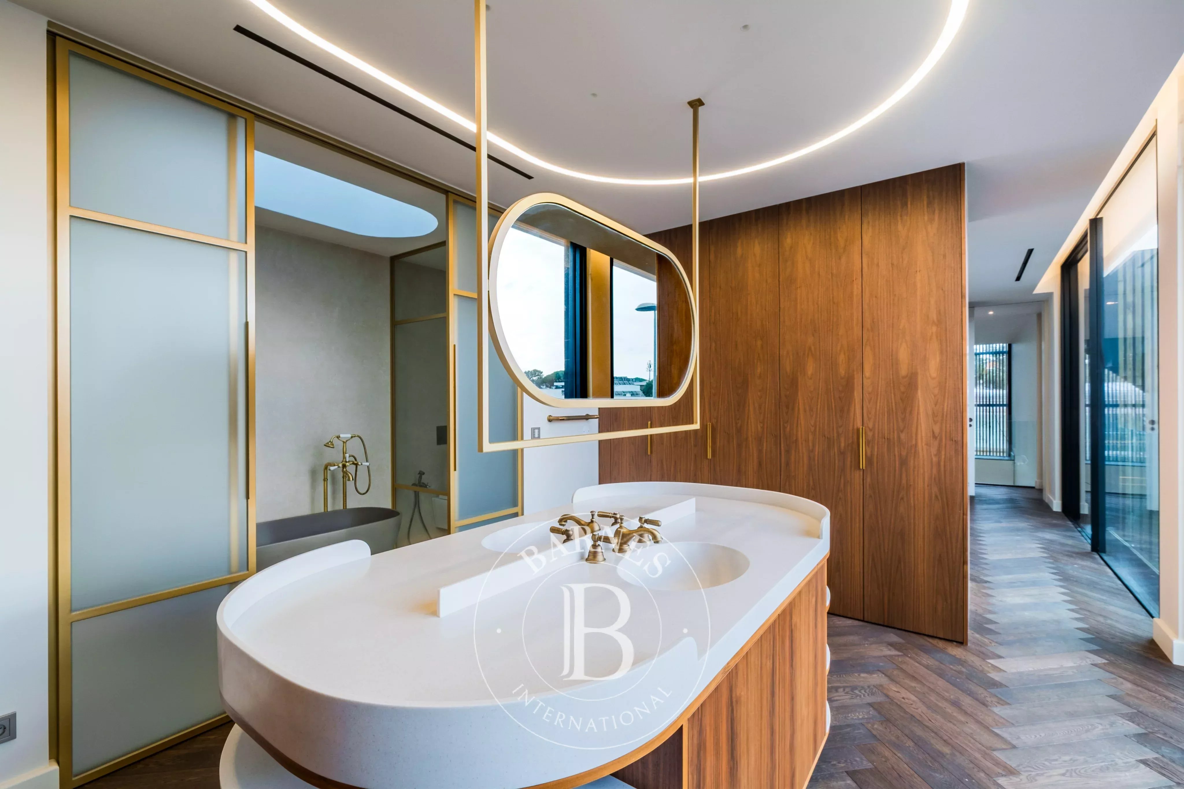 Contemporary villa in Cascais