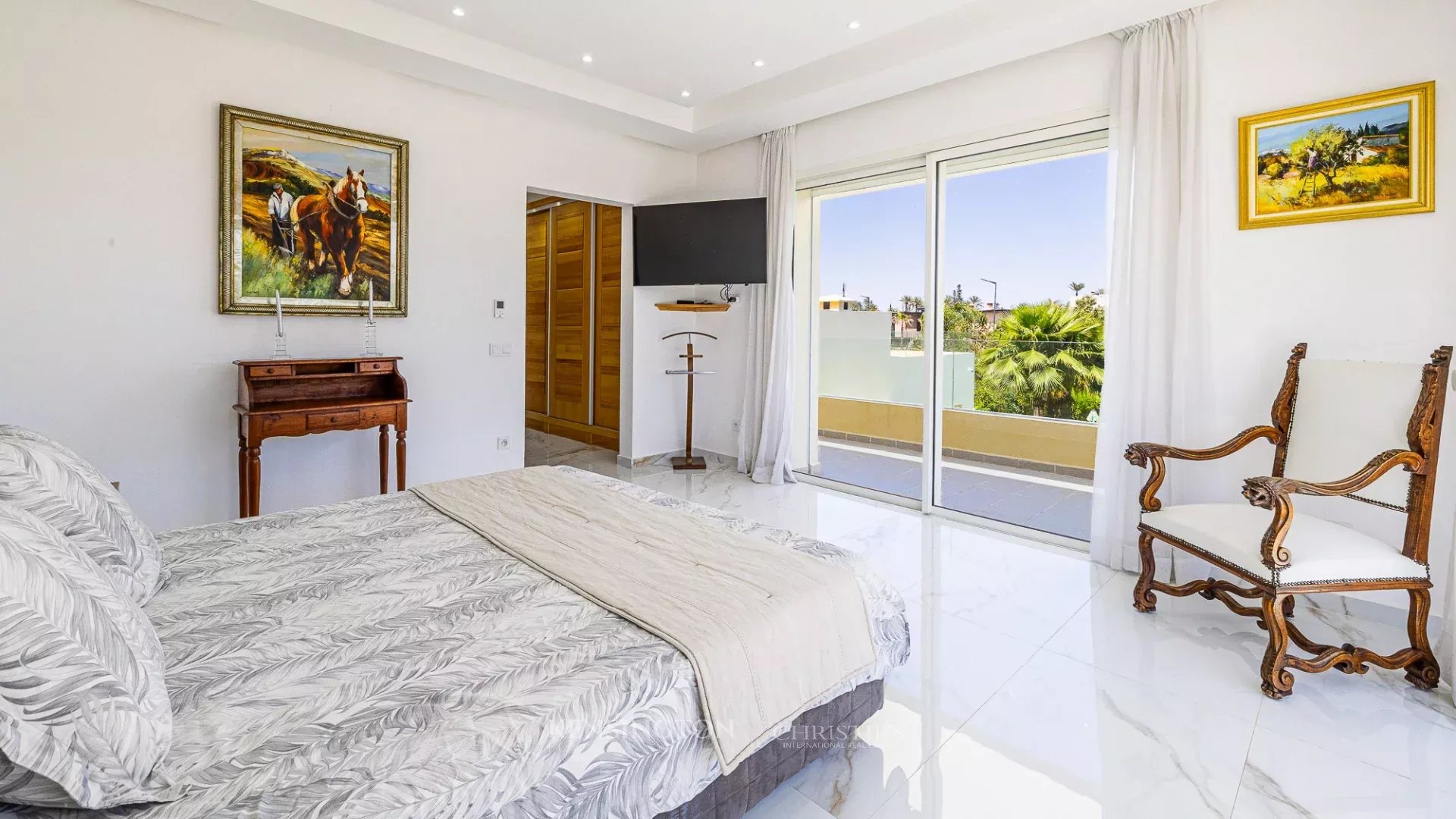 4 Bedroom Villa/Townhouse's Image 7