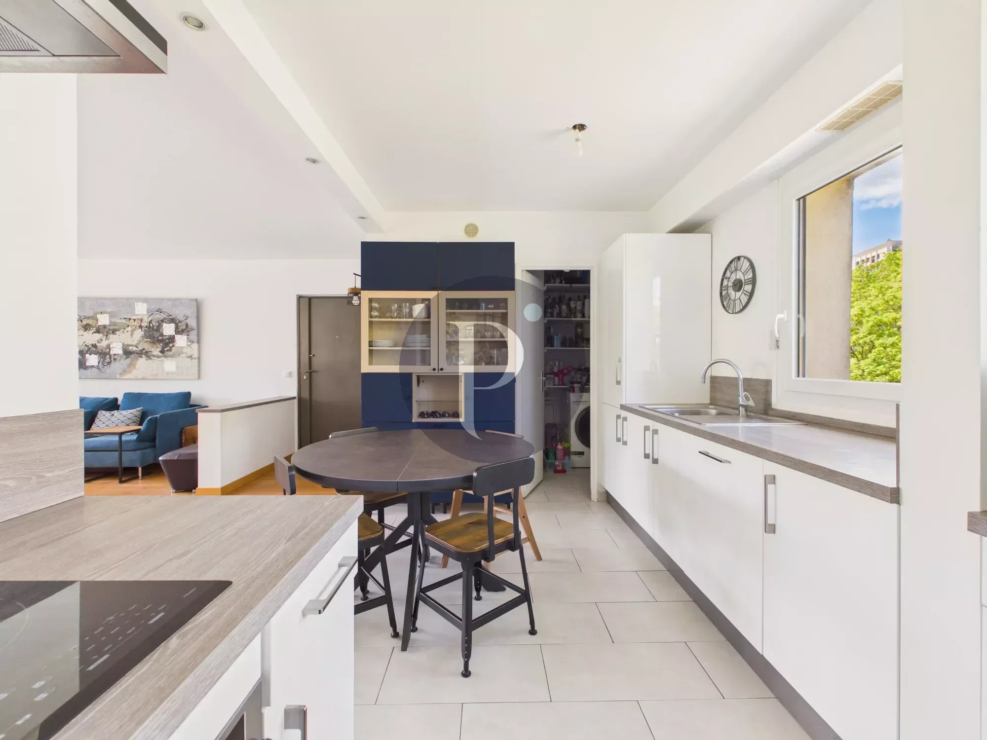 vente-appartement-4-pieces-verrieres-le-buisson-86892352