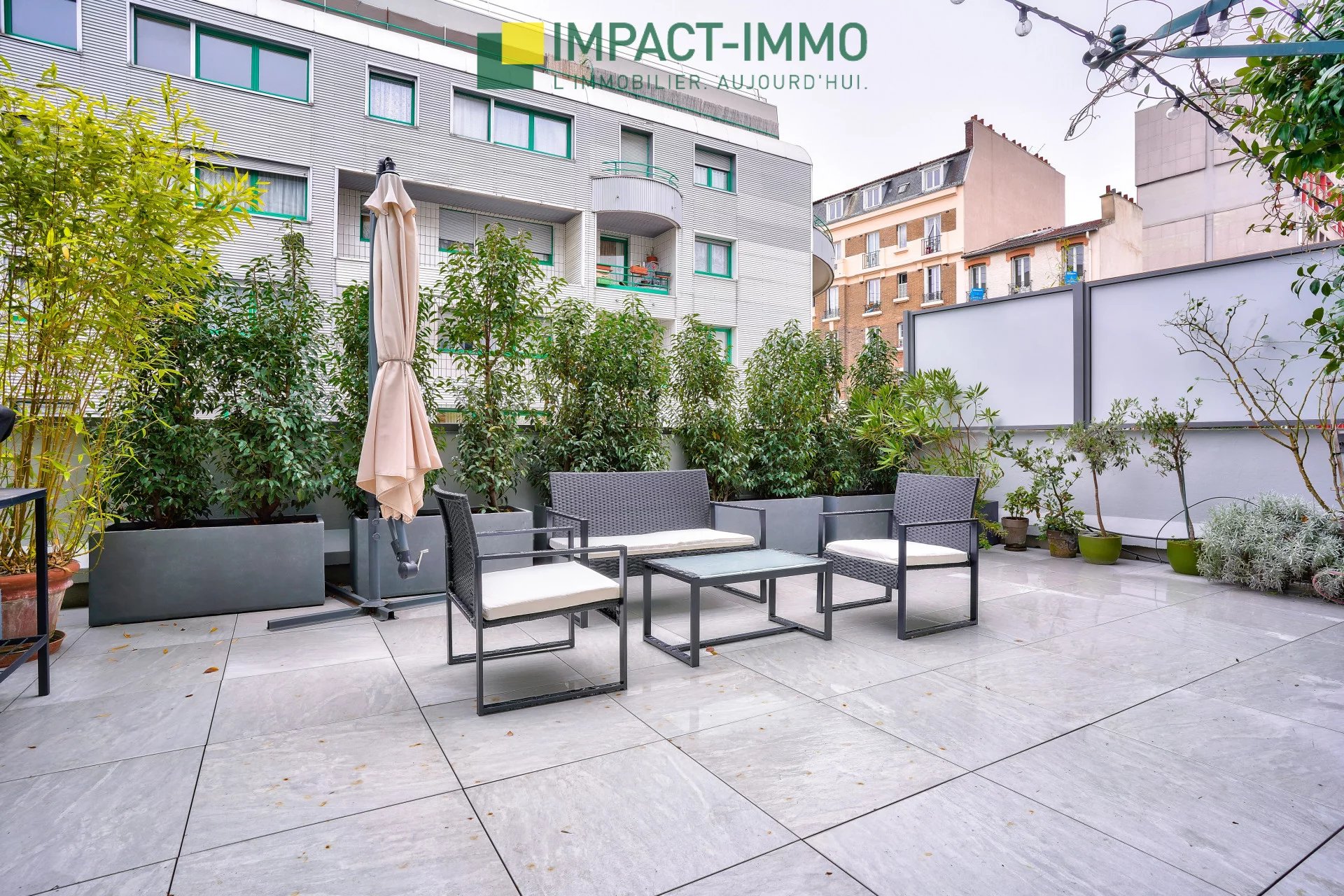 A VENDRE 3 PIECES AVEC TERRASSE DE 35m2 QUARTIER REPUBLIQUE - POSSIBILITE DE PARKING