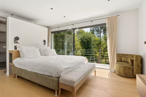 Spacious modern villa completely renovated — photo 6