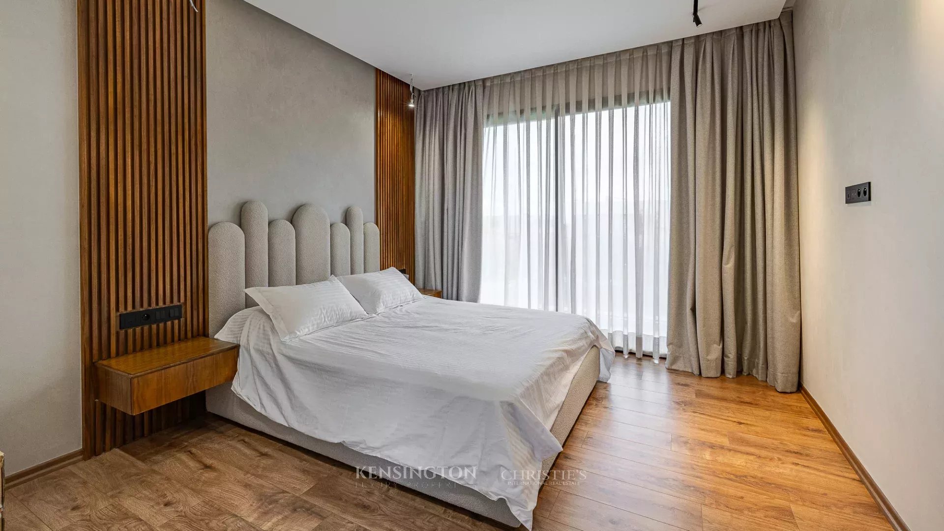 5 Bedroom Villa/Townhouse's Image 22