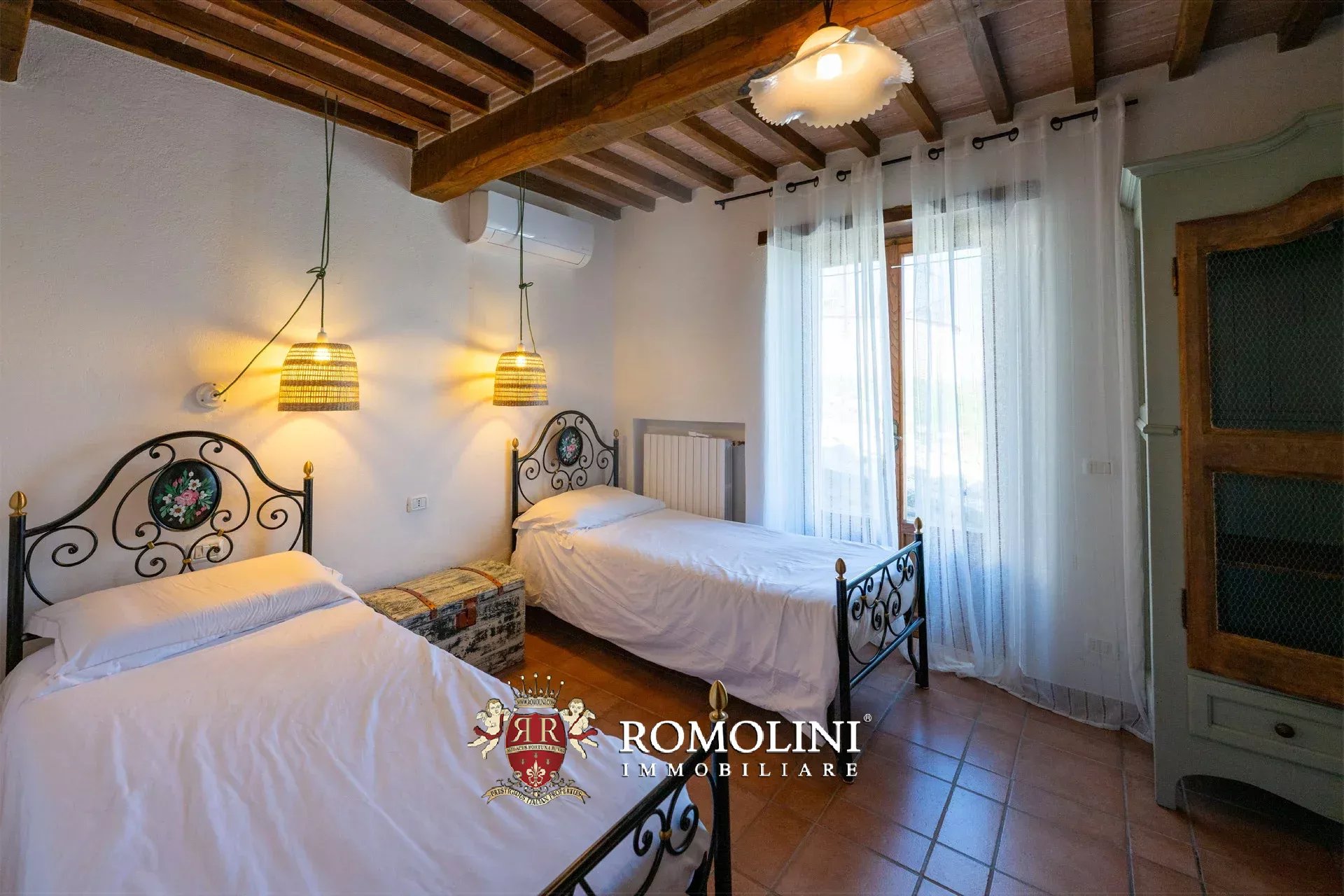 10 Bedroom Villa/Townhouse's Image 51