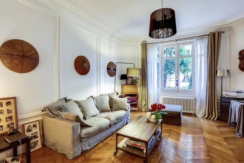 NEUILLY PROCHE MAIRIE:  EXCLUSIVITE A LOUER VIDE VASTE 3 PIECES DE 90,40M²