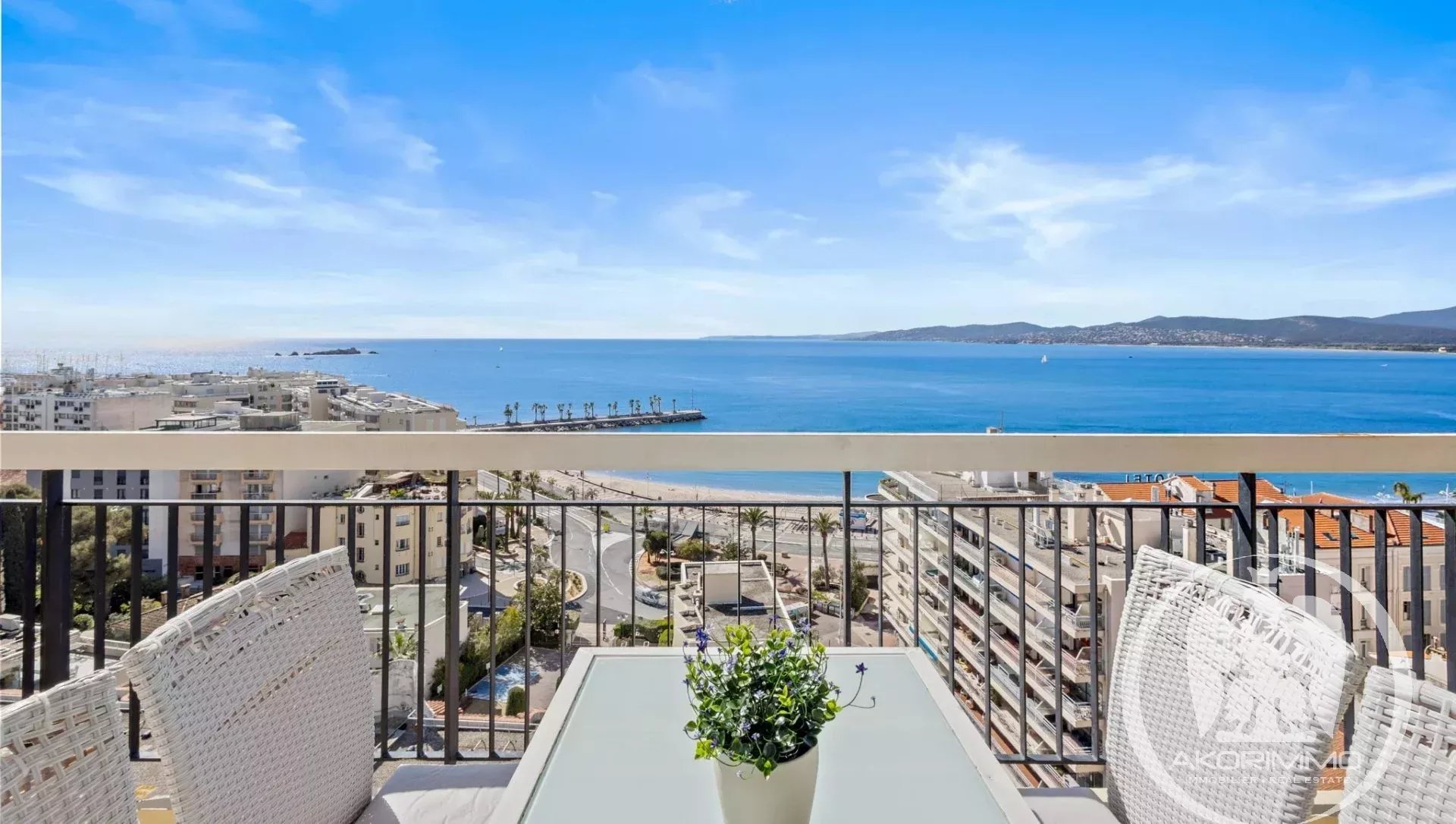 <span class='fw-semibold text-nowrap'>Appartement</span>  - <span class='text-nowrap'>2 pièces</span>  - <span class='text-nowrap'>65.0 m²</span> - <span class='text-nowrap'> <