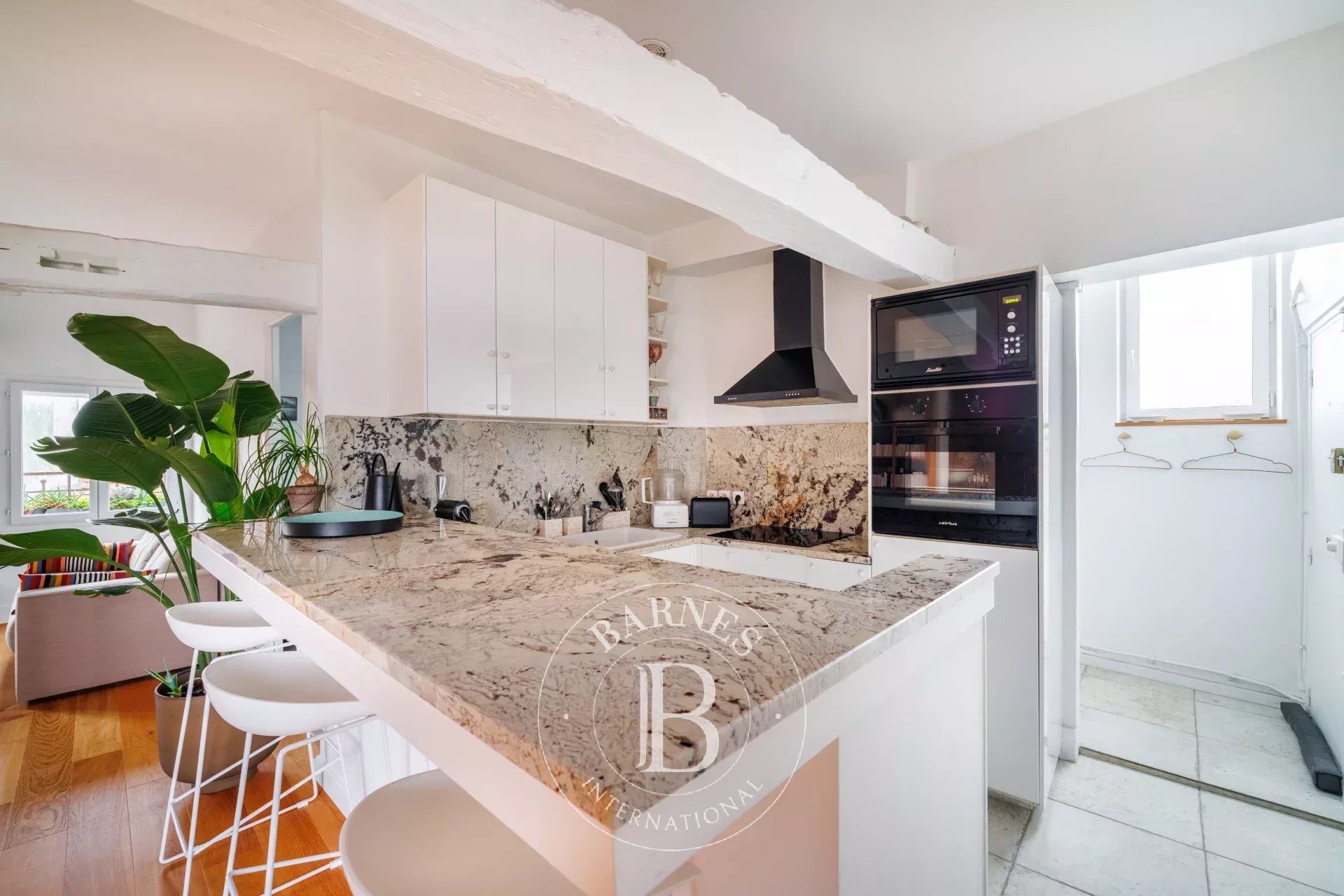 Daire Paris 3ème - picture 7