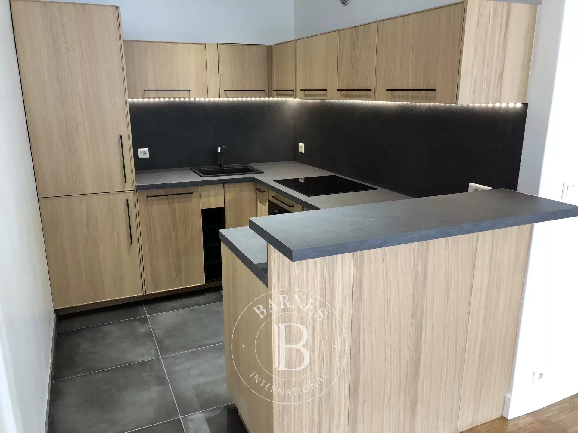 Daire Paris 2ème - picture 4