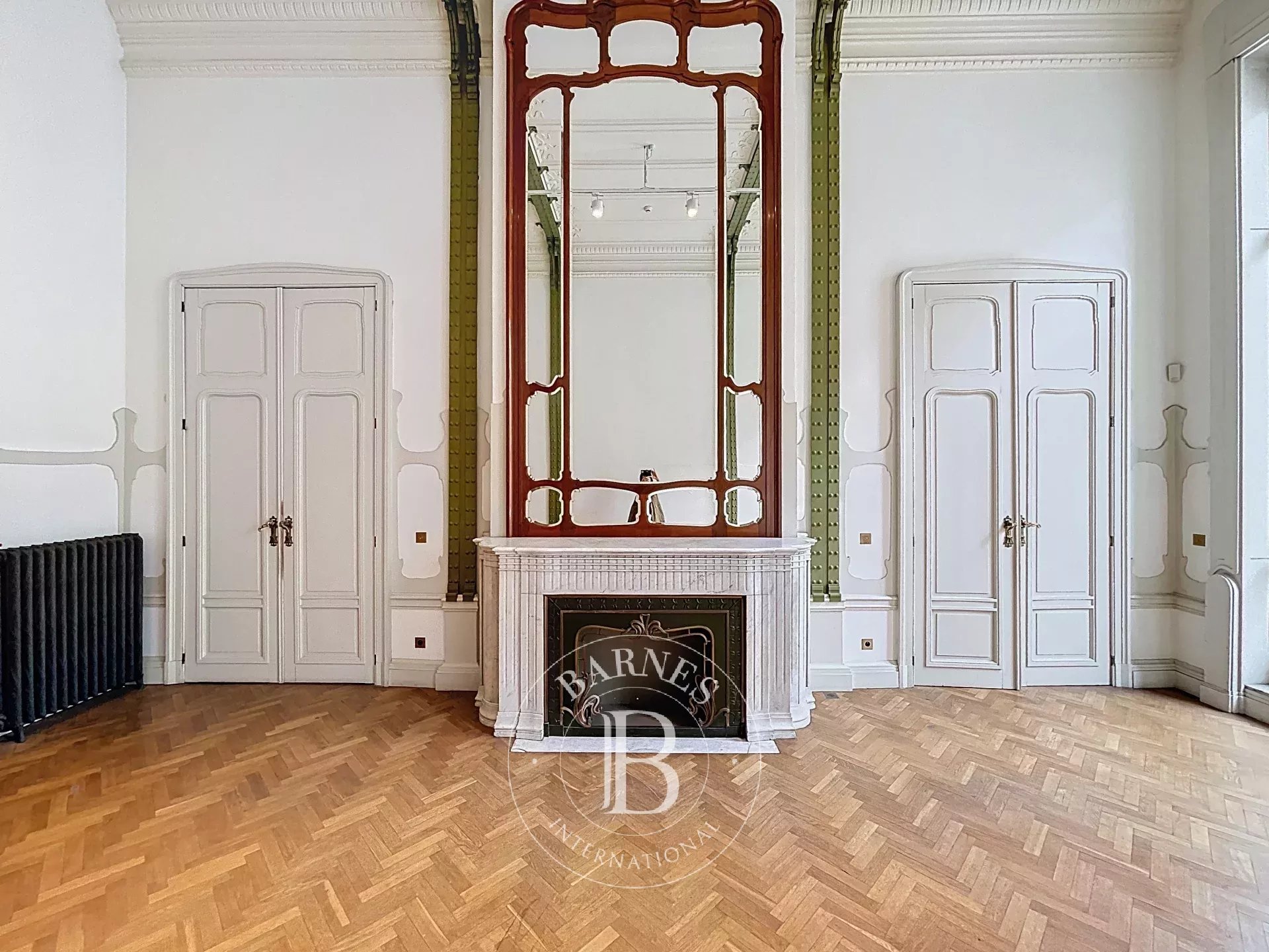 Prestigious office complex in a Victor Horta masterpiece