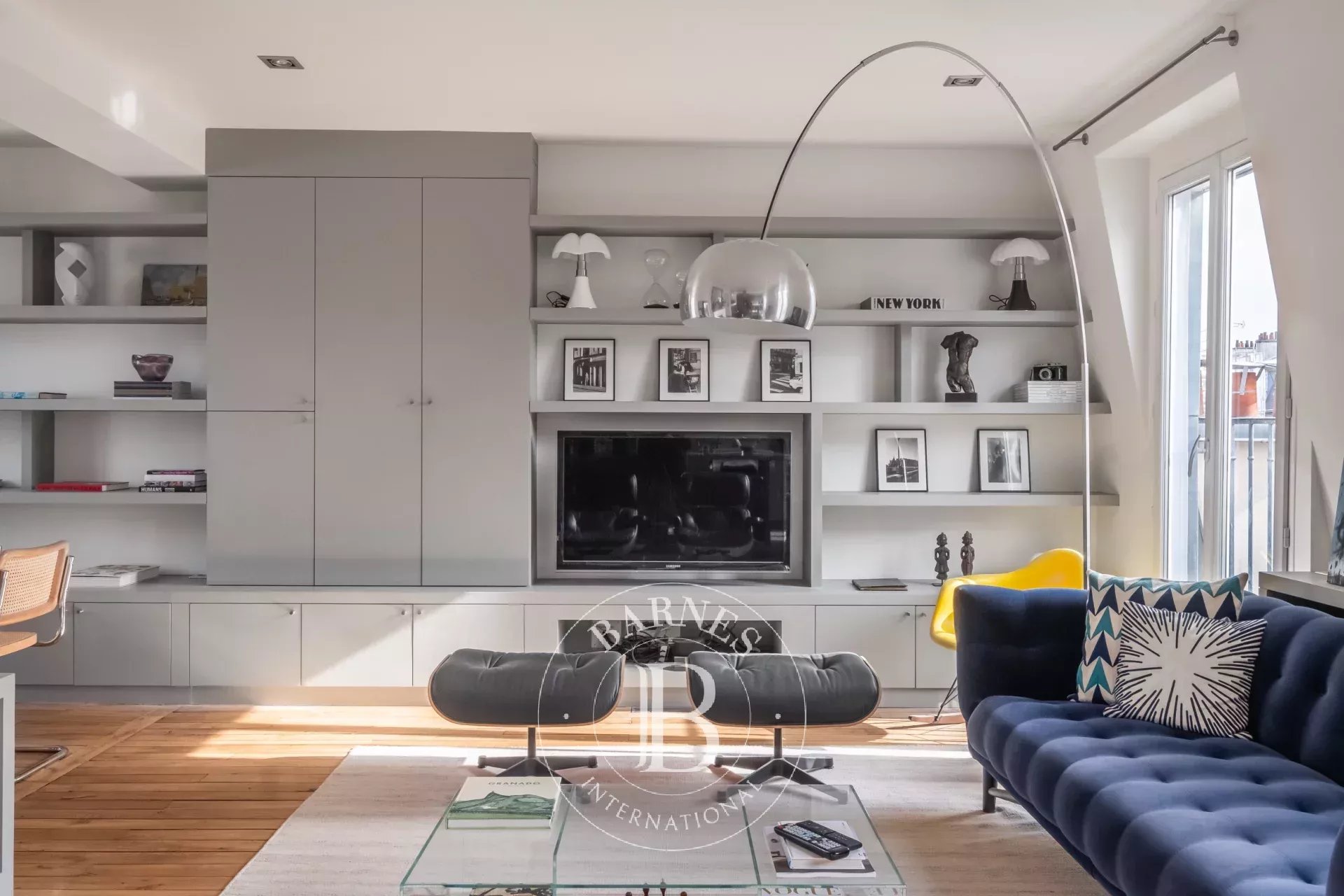 Paris 6 - near Saint-Sulpice - 71 sqm - top floor - renovated