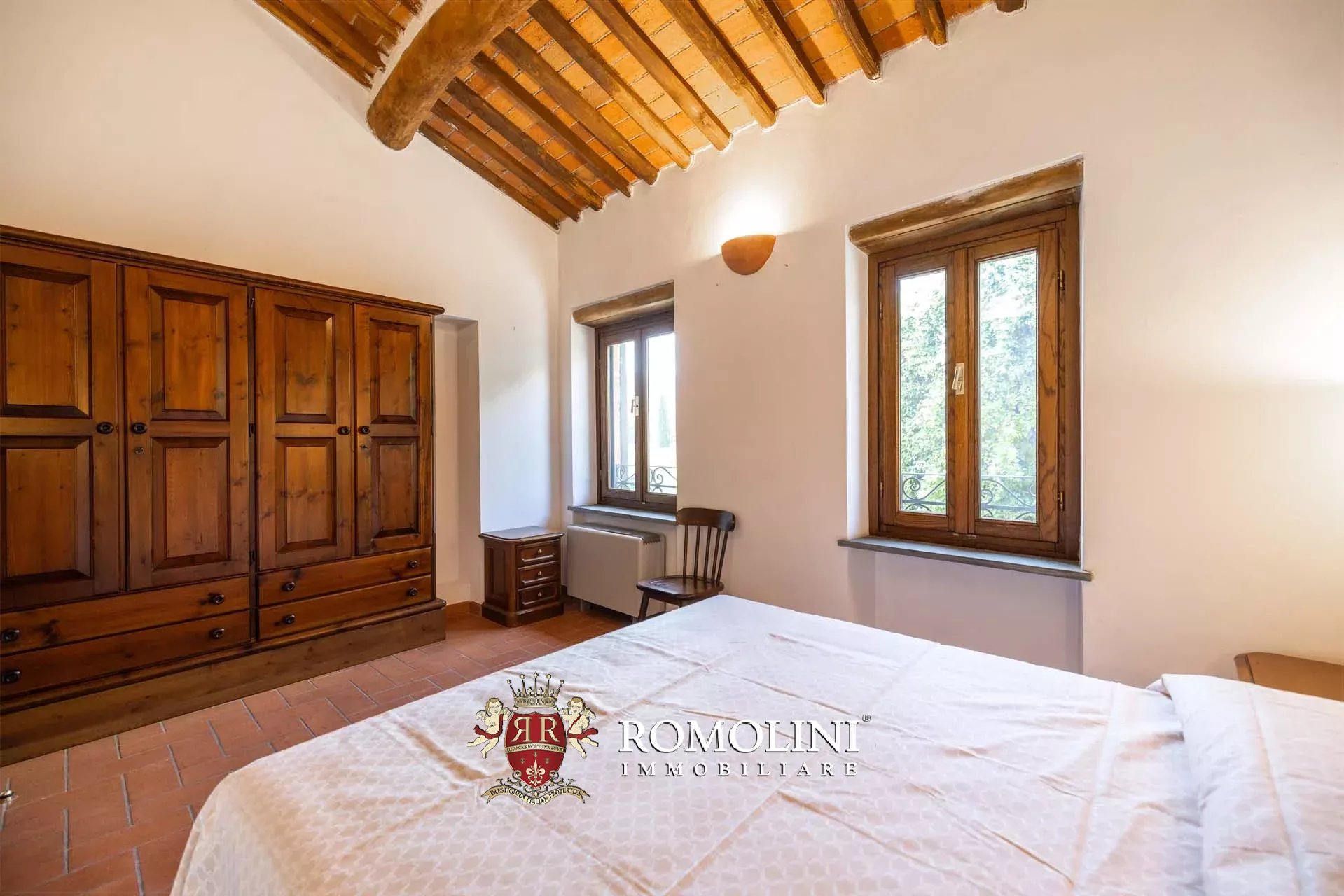 11 Bedroom Villa/Townhouse's Image 25