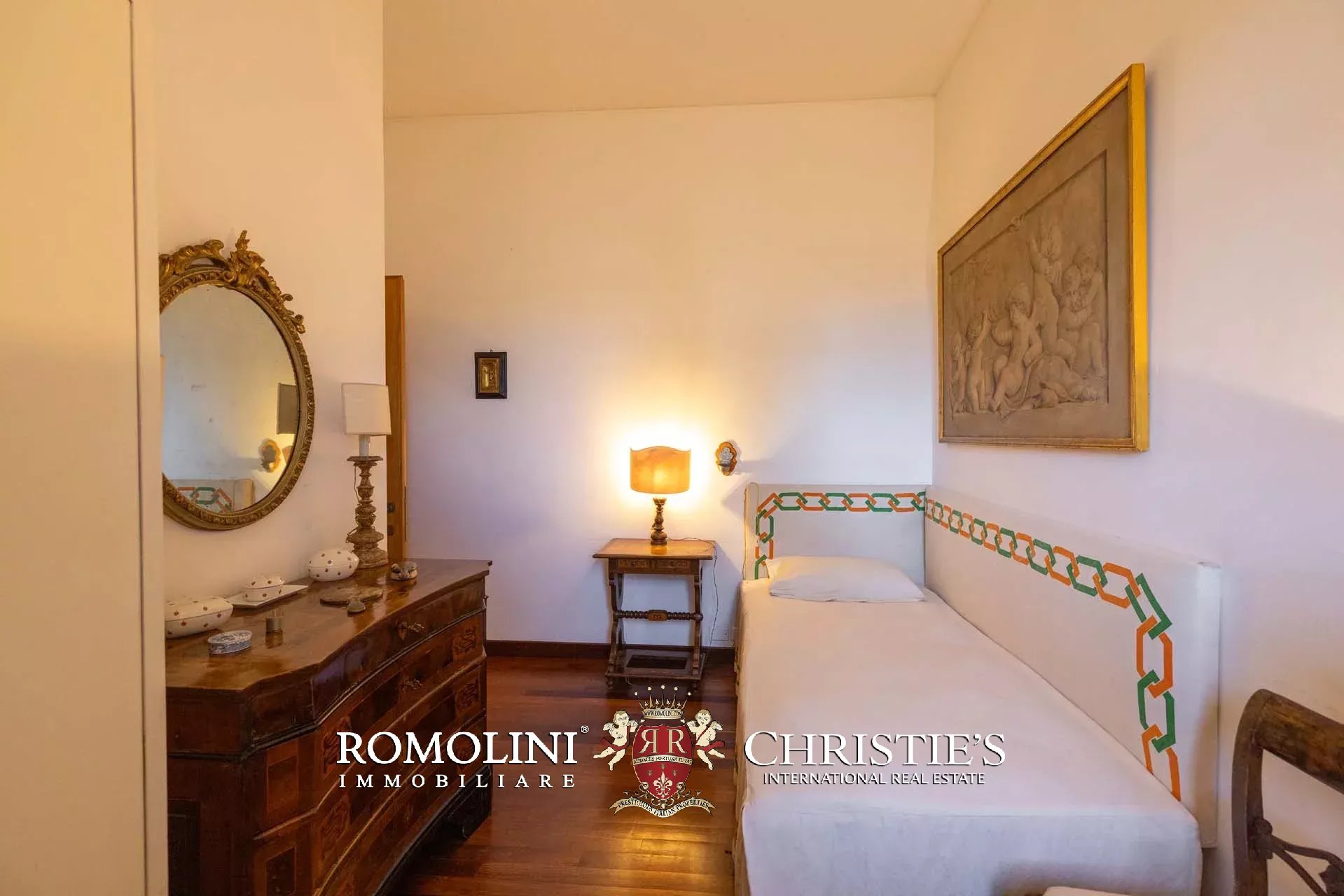 30 Bedroom Villa/Townhouse's Image 48
