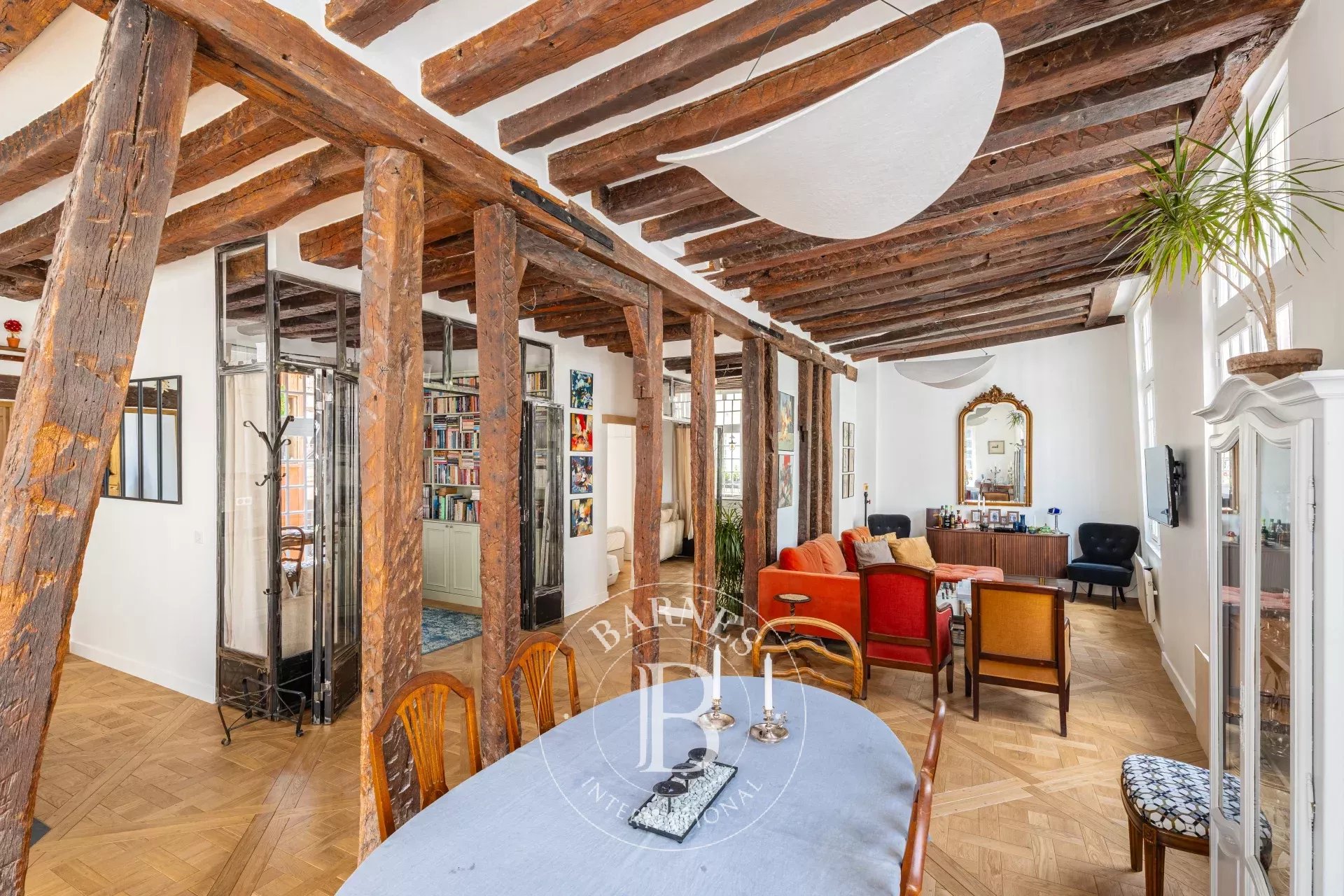 Daire Paris 4ème - picture 16