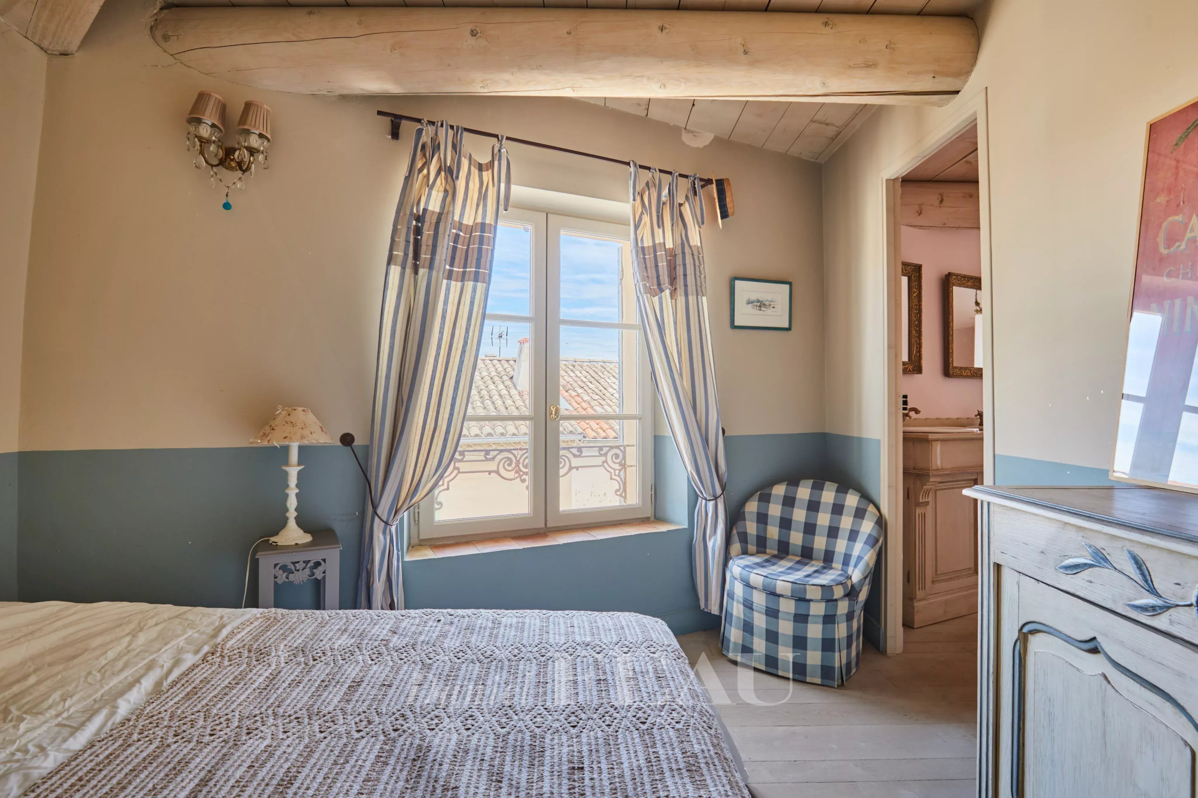 Sale Village house Lambesc