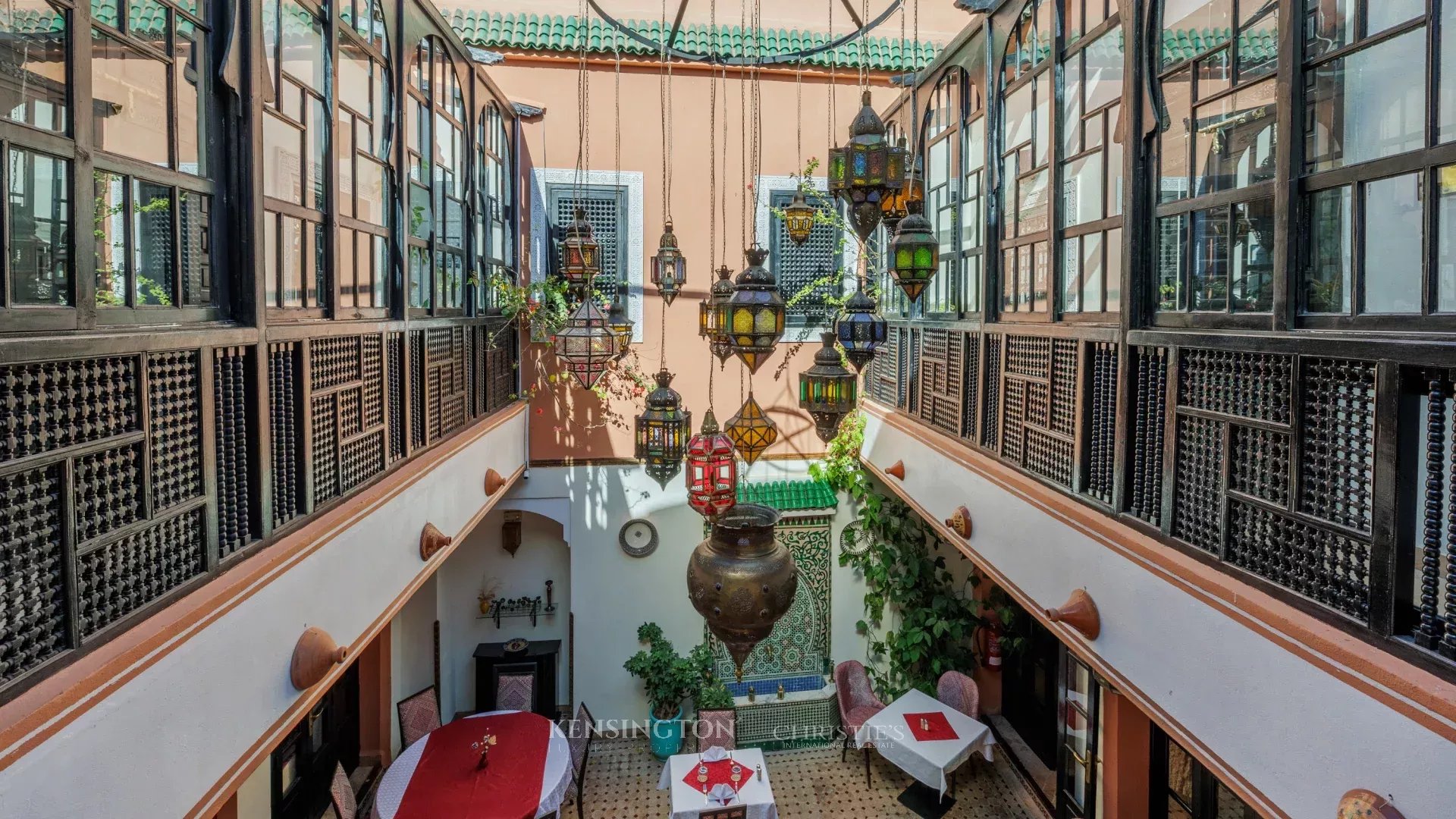 18 Bedroom Villa/Townhouse's Image 27