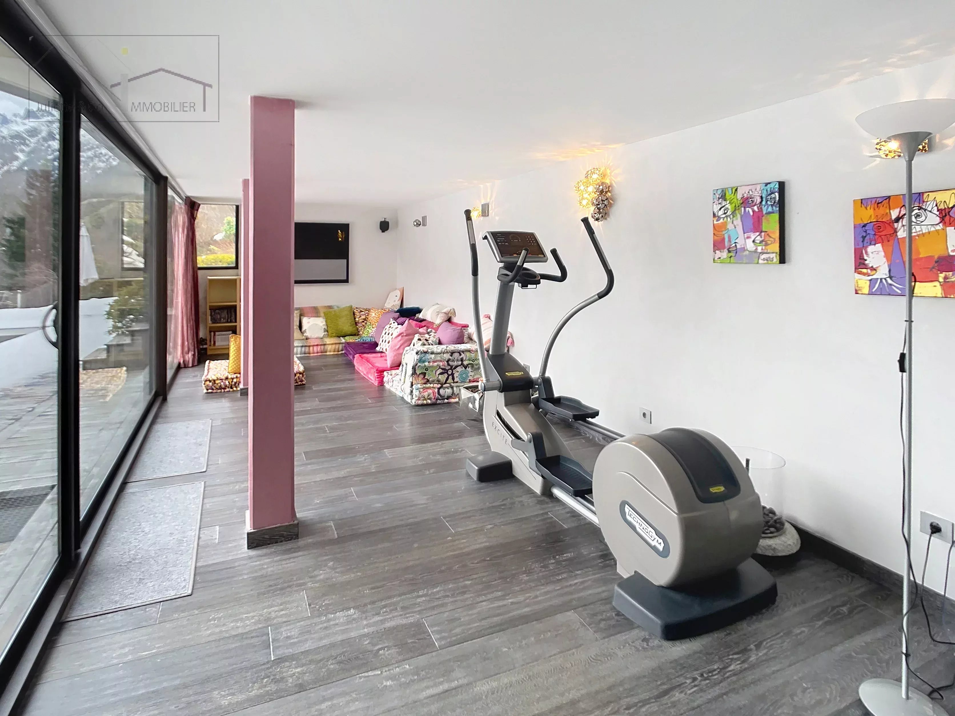 Photo of Quiet chalet with unobstructed view