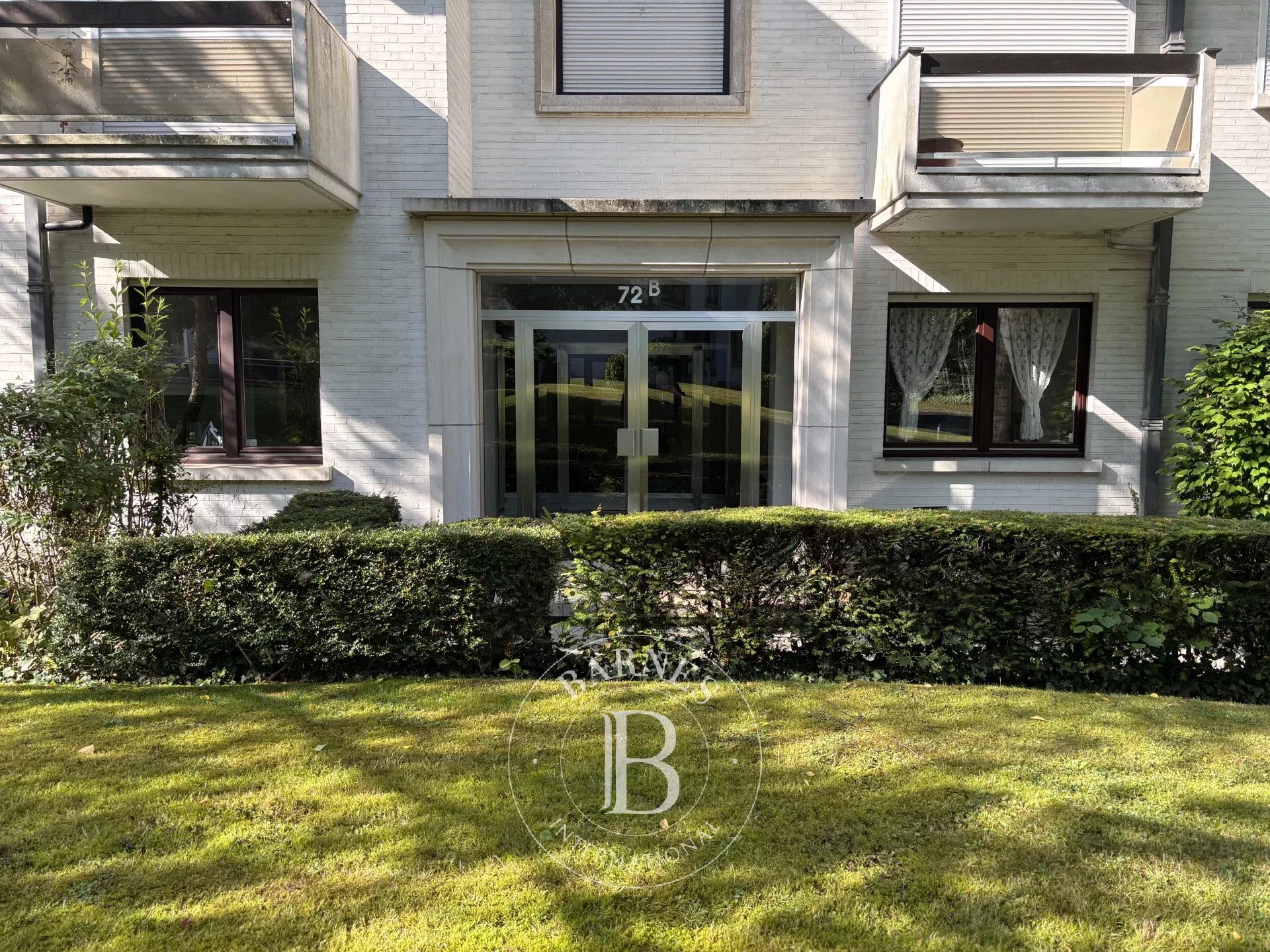 Beautiful 3-bedroom apartment with terrace