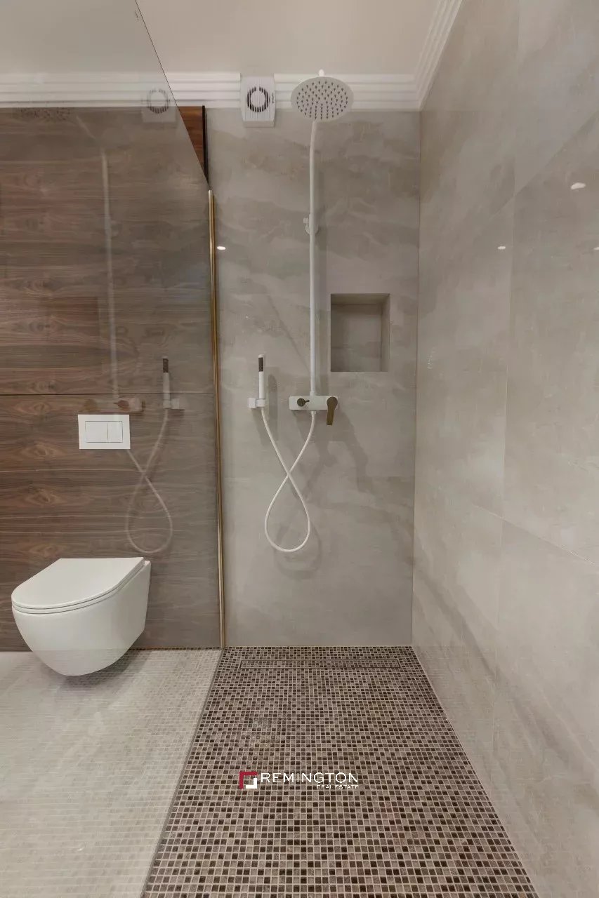 3 Bedroom Apartment/Flat's Image 11