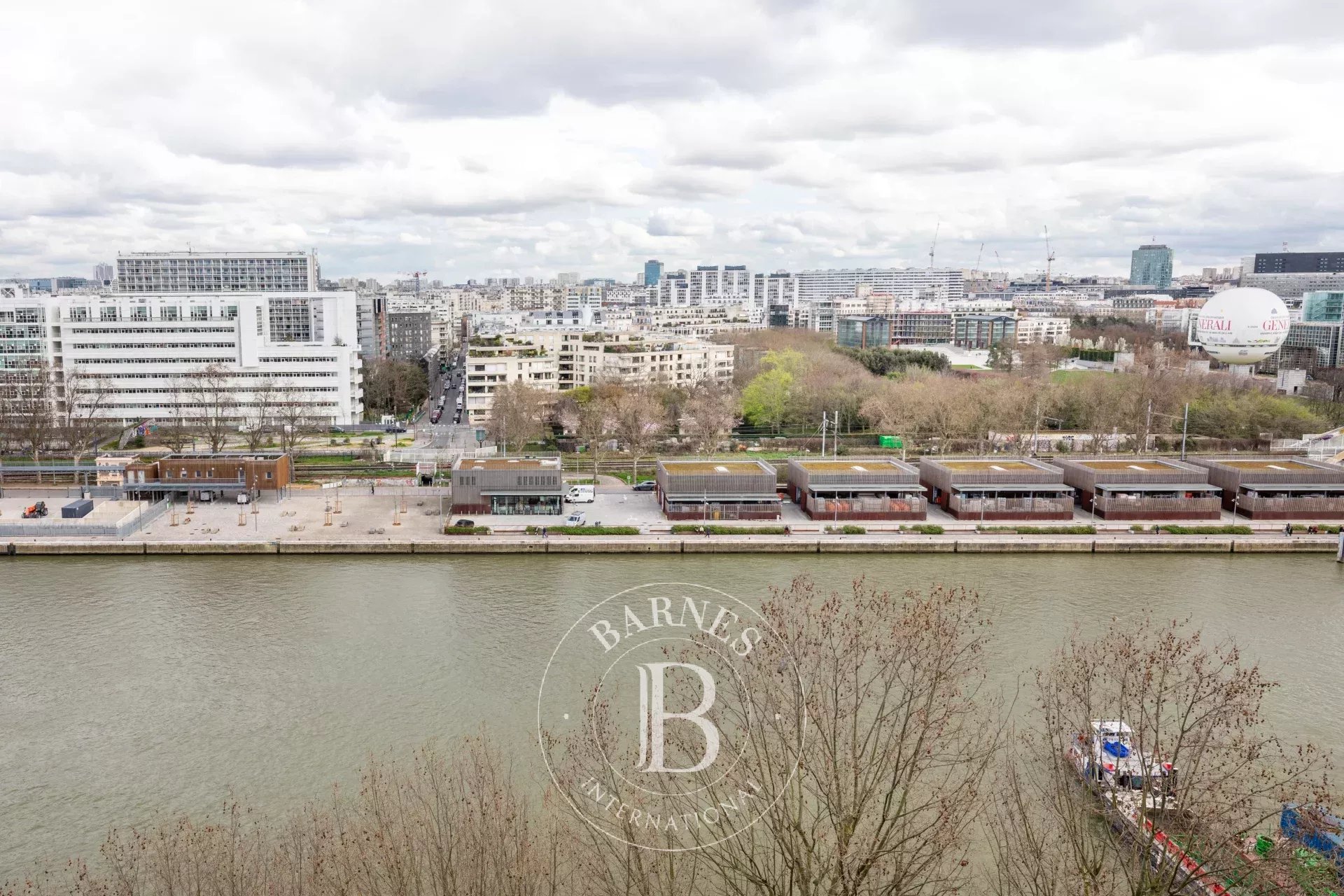 Paris  - Apartment 3 Bedrooms - picture 17