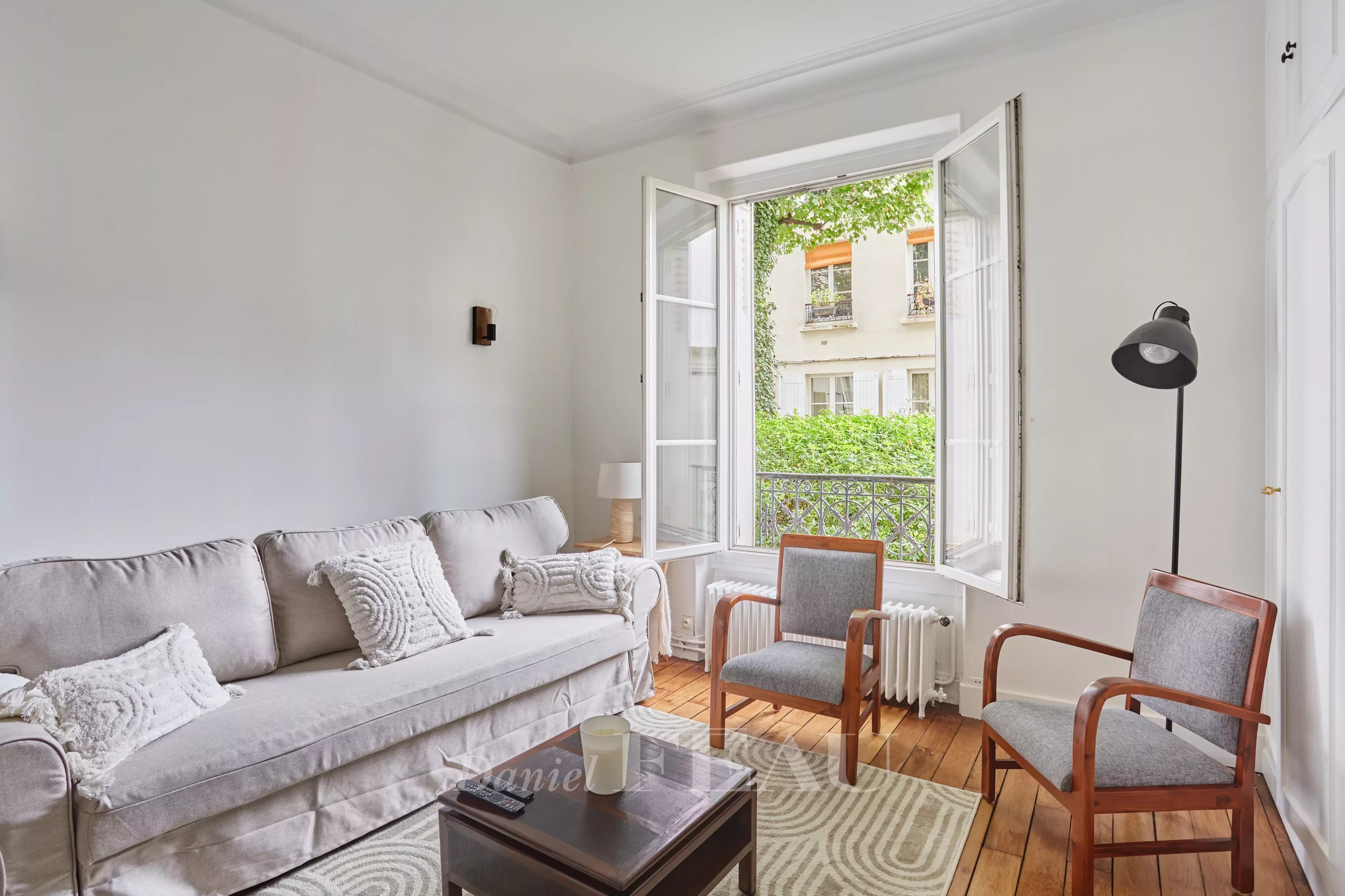 Sale Apartment Paris 15th