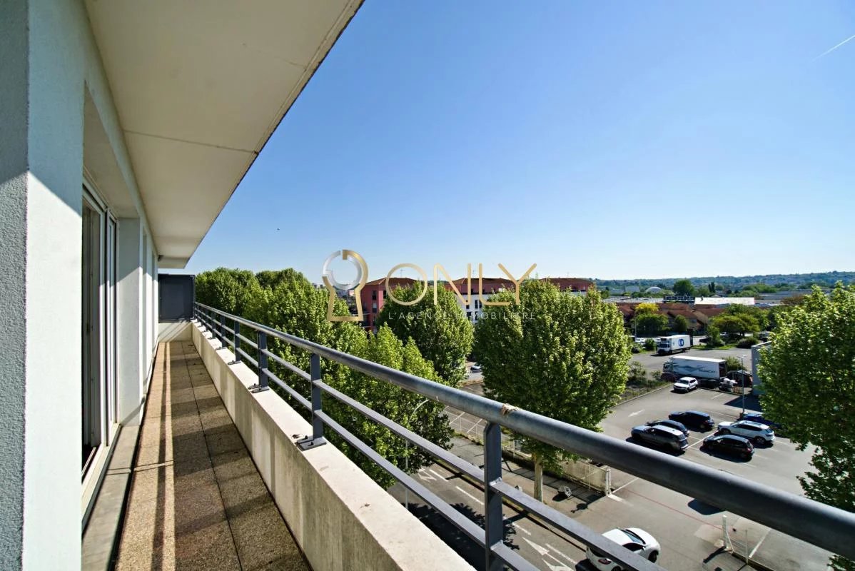 VILLEFRANCHE SUR SAONE - APPARTEMENT - T2 - BALCON - GARAGE