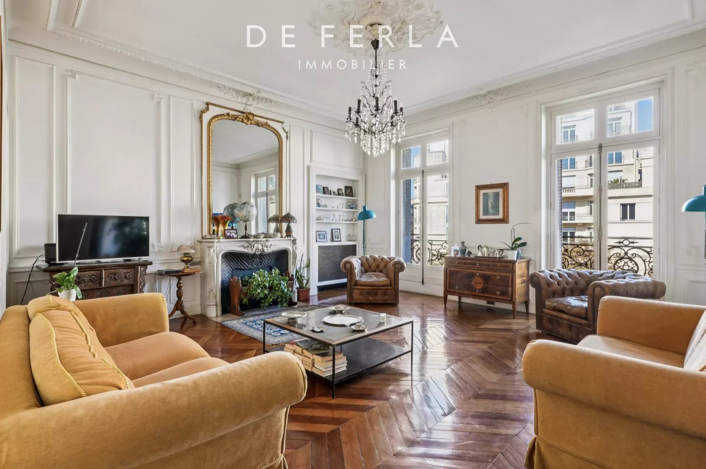 Appartement de prestige avec balcon et vues ouvertes - Paris 8