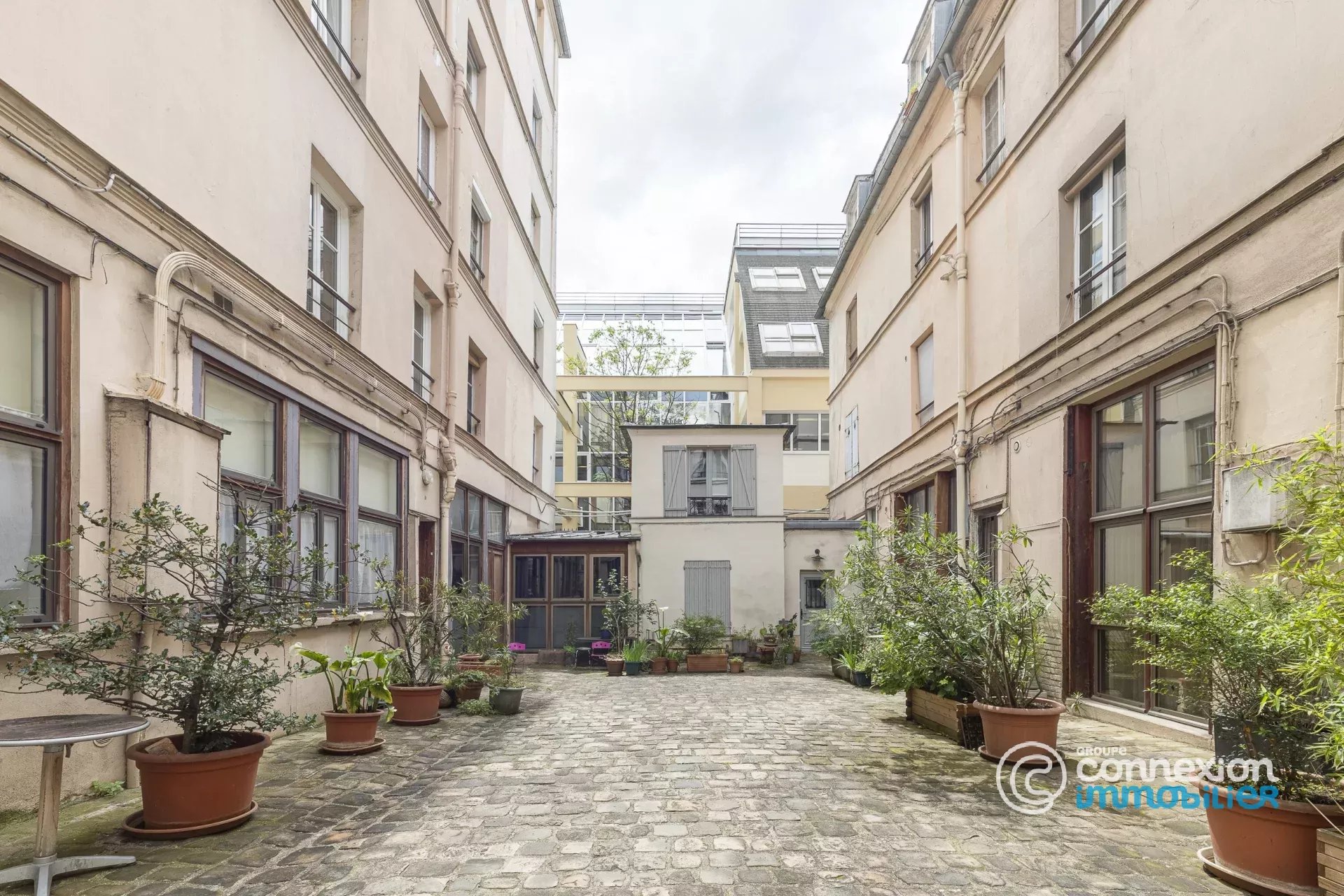23 m2 en étage élevé