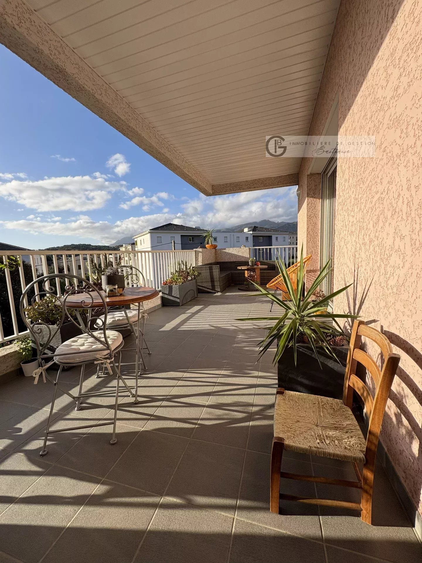 Agence immobilière de 