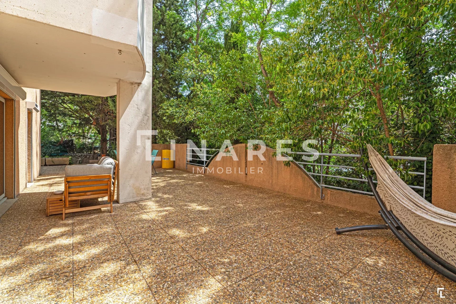 MAZARGUES GARDEN - Appartement T2 de 67 m2 + Terrasse + Jardin + Garage - 13009