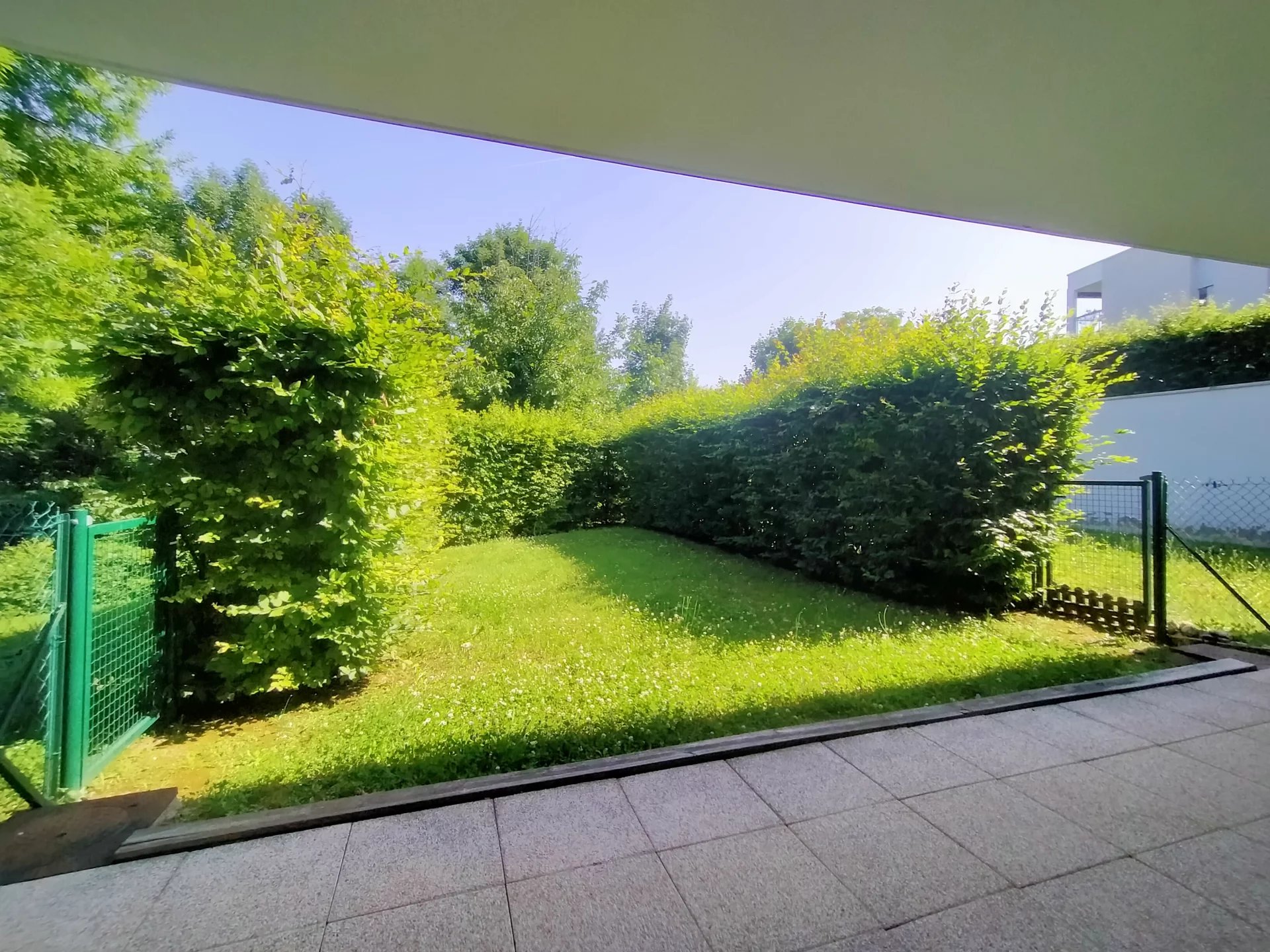 482322 Location Albigny-sur-Saône