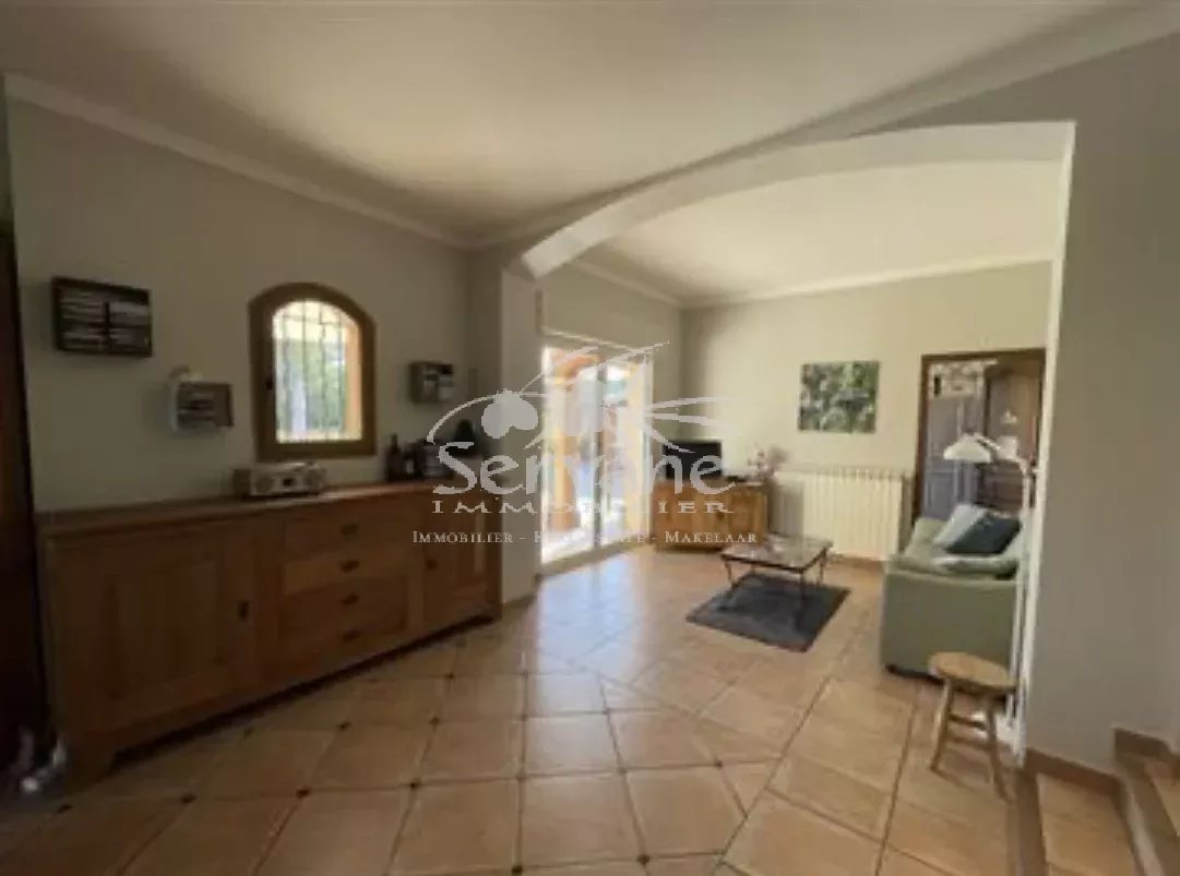 COTIGNAC NICE 4 BEDROOMS VILLA