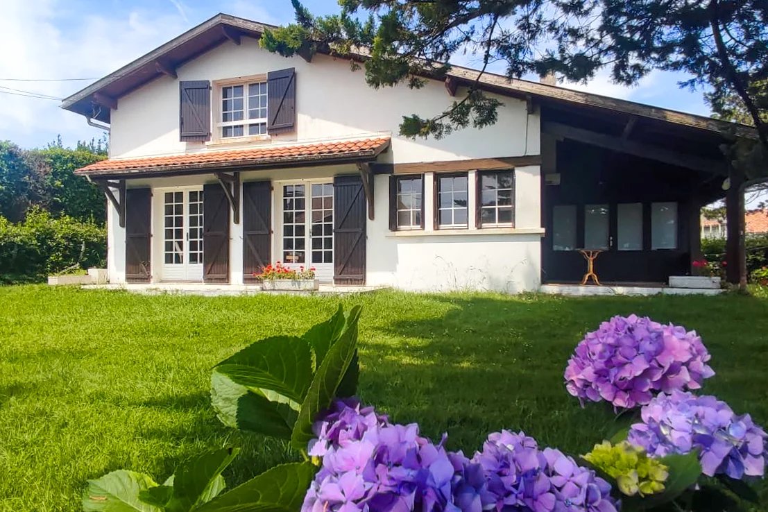 For sale Bidart - House with village and beaches on foot