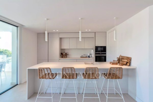 Exclusive apartmen with stunning sea views in Cala Llenya — photo 7