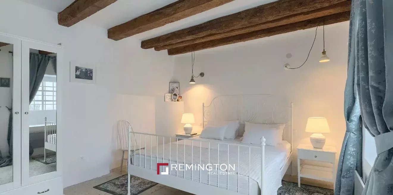 5 Bedroom Villa/Townhouse's Image 22