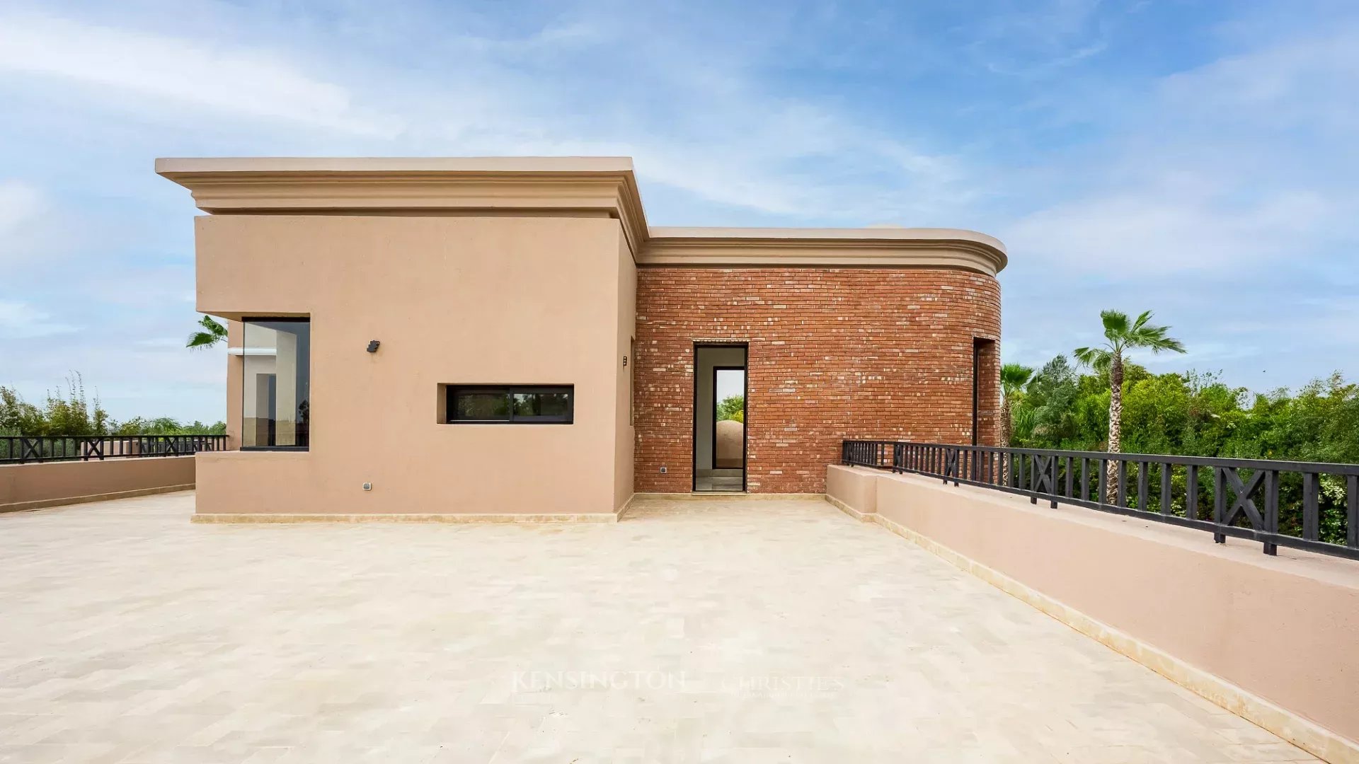 6 Bedroom Villa/Townhouse's Image 29