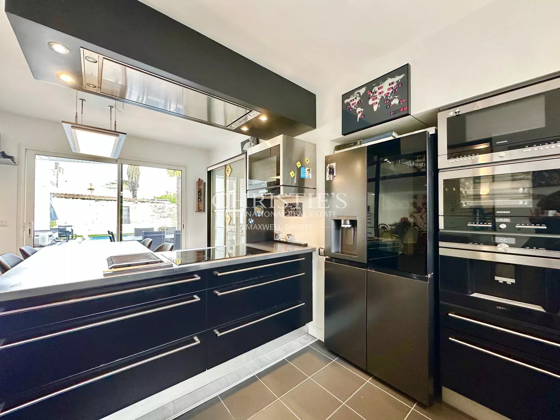 4 Bedroom Villa/Townhouse's Image 5