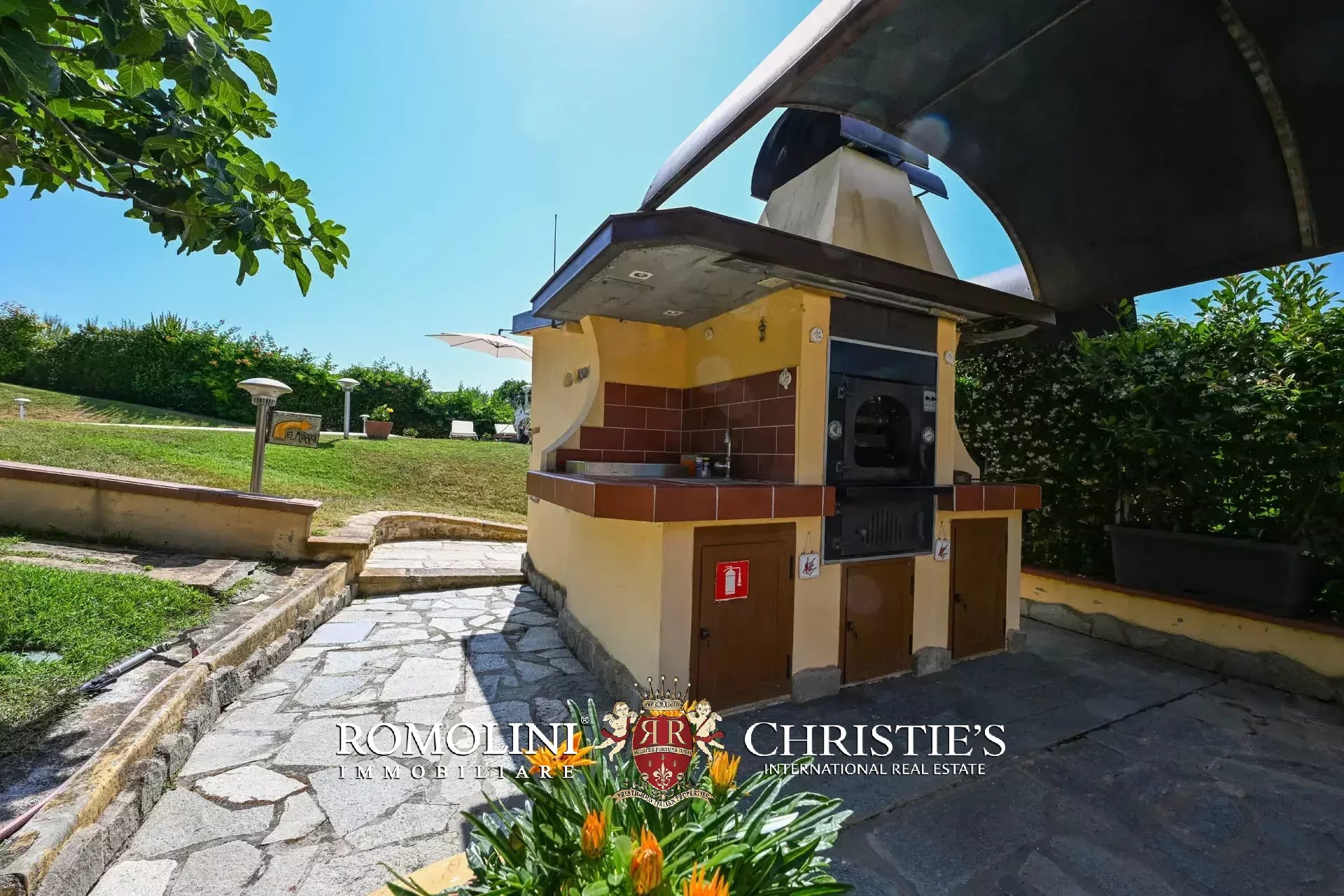 3 Bedroom Villa/Townhouse's Image 29