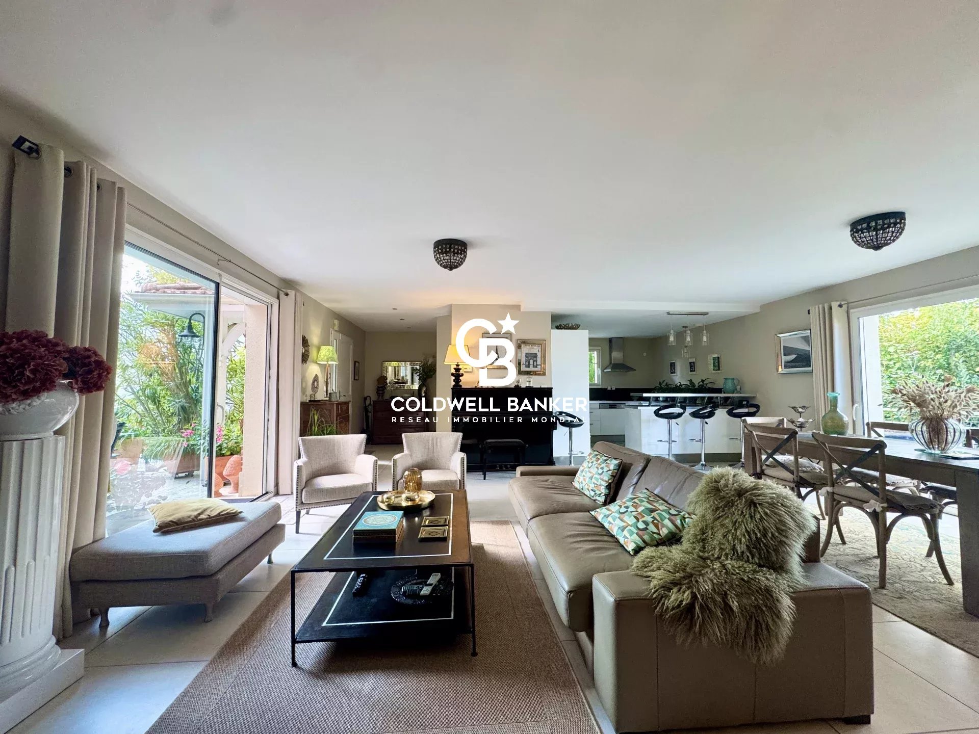 Agence immobilière de Silver Coast Int. Realty