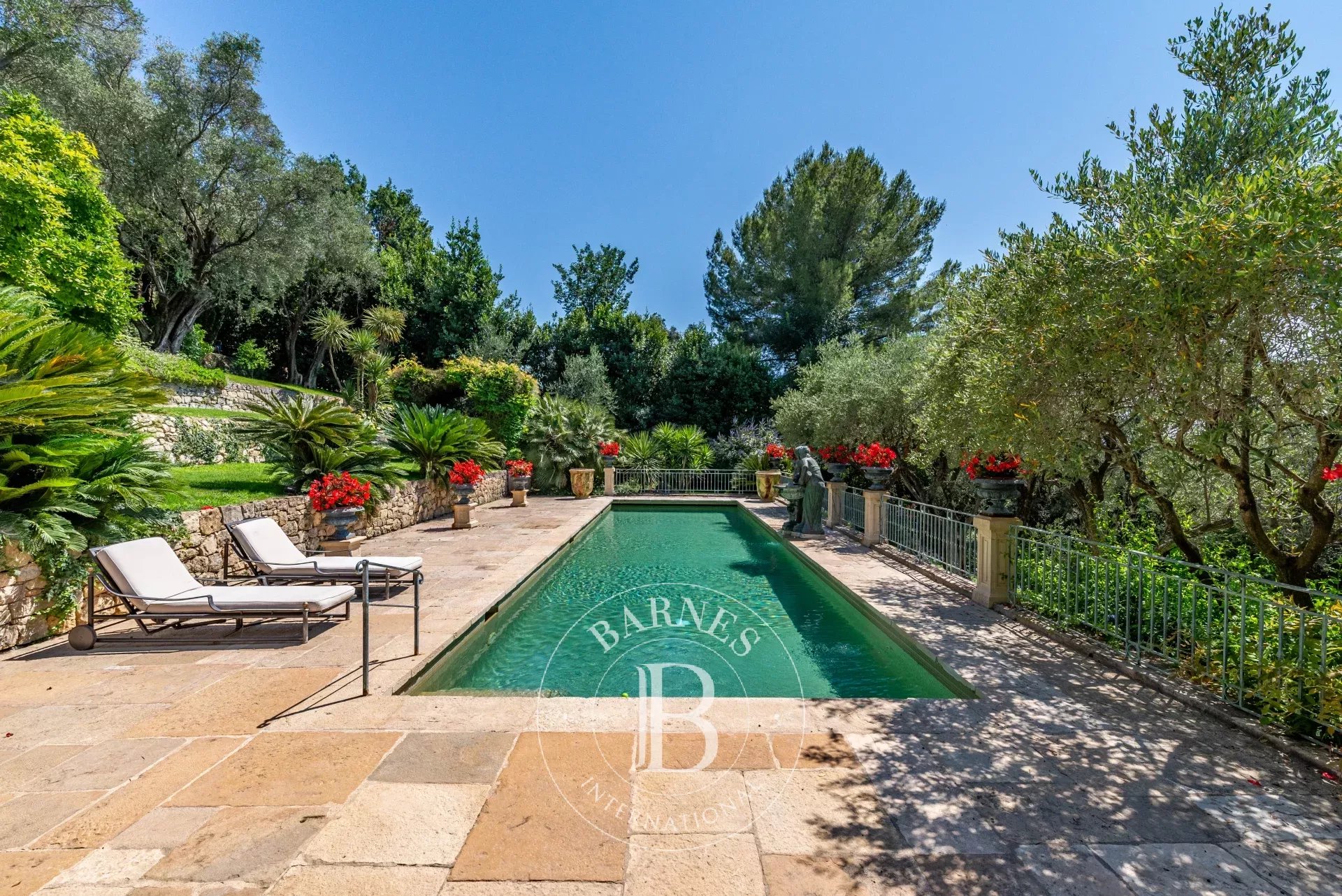 Villa Grasse  -  ref 85036859 (picture 3)