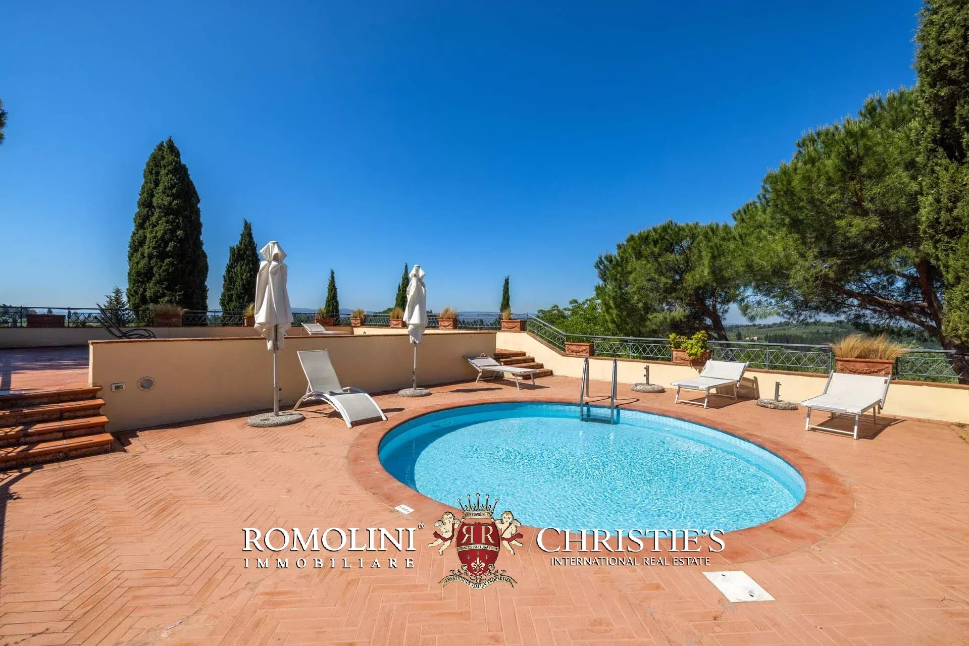 37 Bedroom Villa/Townhouse's Image 21