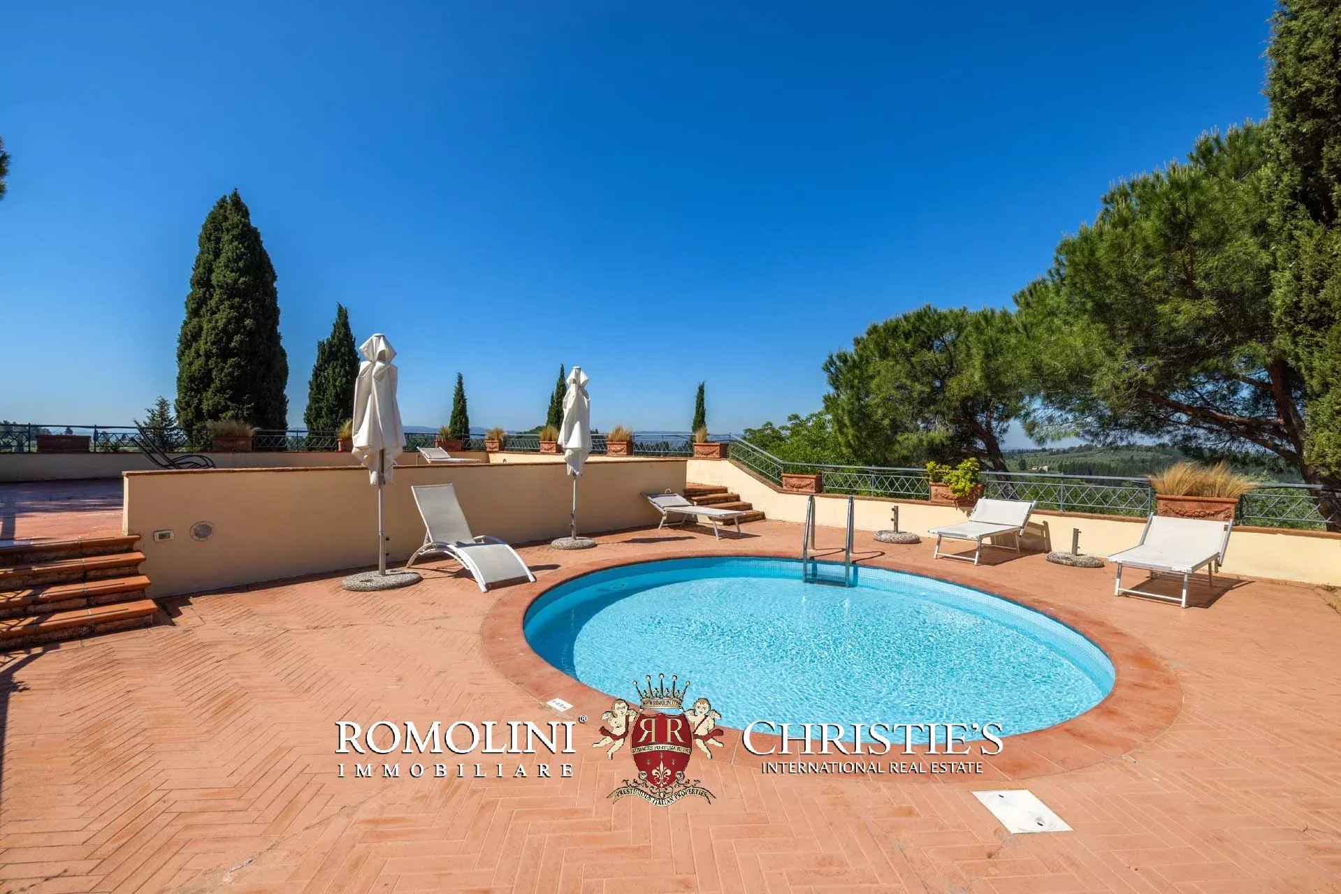 37 Bedroom Villa/Townhouse's Image 21