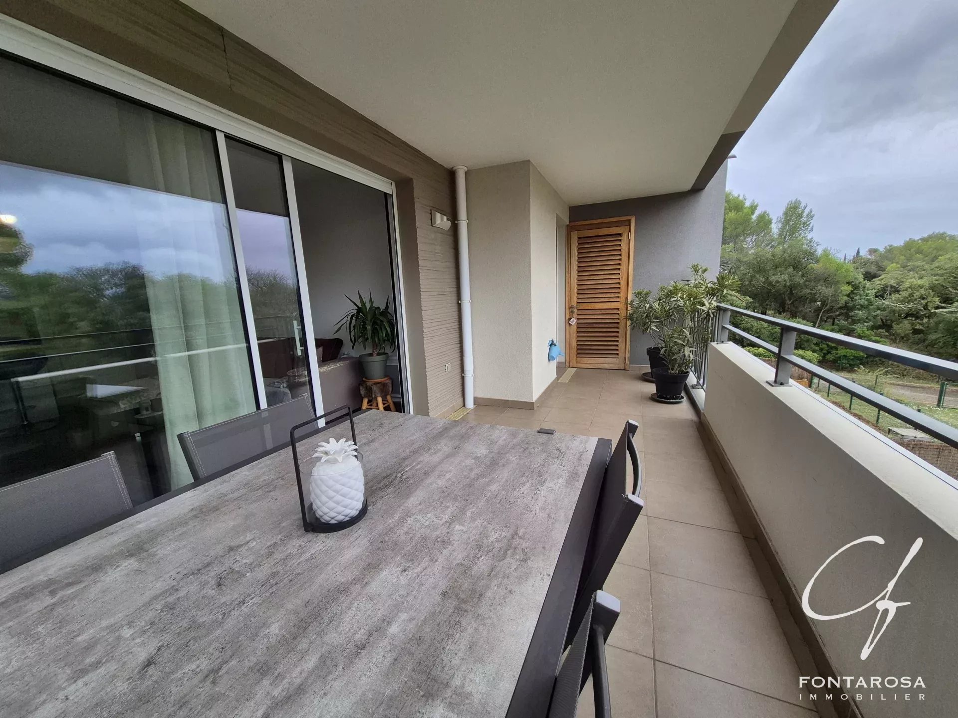 Agence immobilière de 