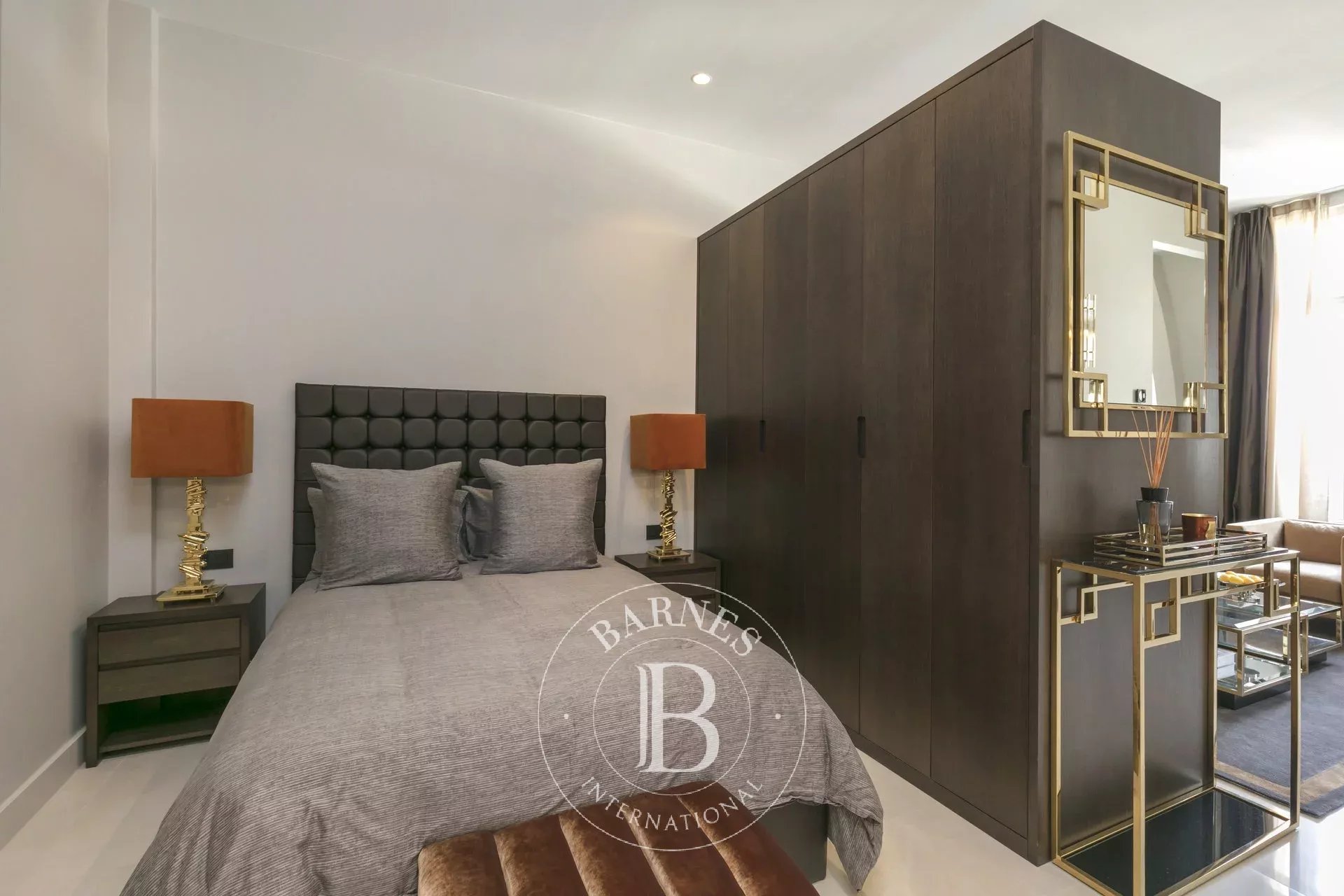 Daire Paris 8ème - picture 8