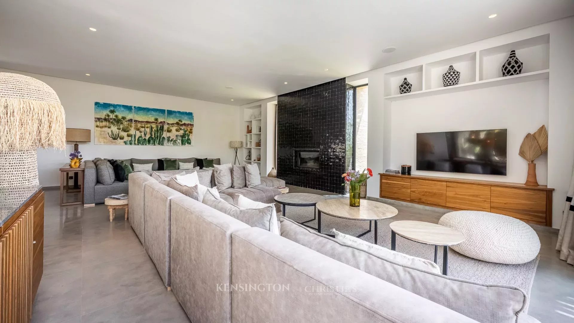 6 Bedroom Villa/Townhouse's Image 5