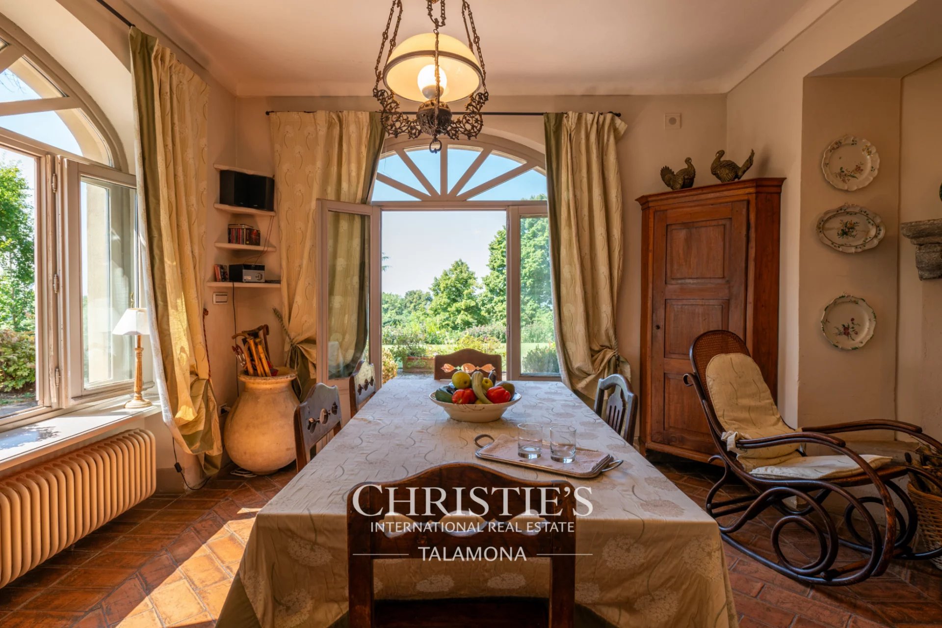 10 Bedroom Villa/Townhouse's Image 34