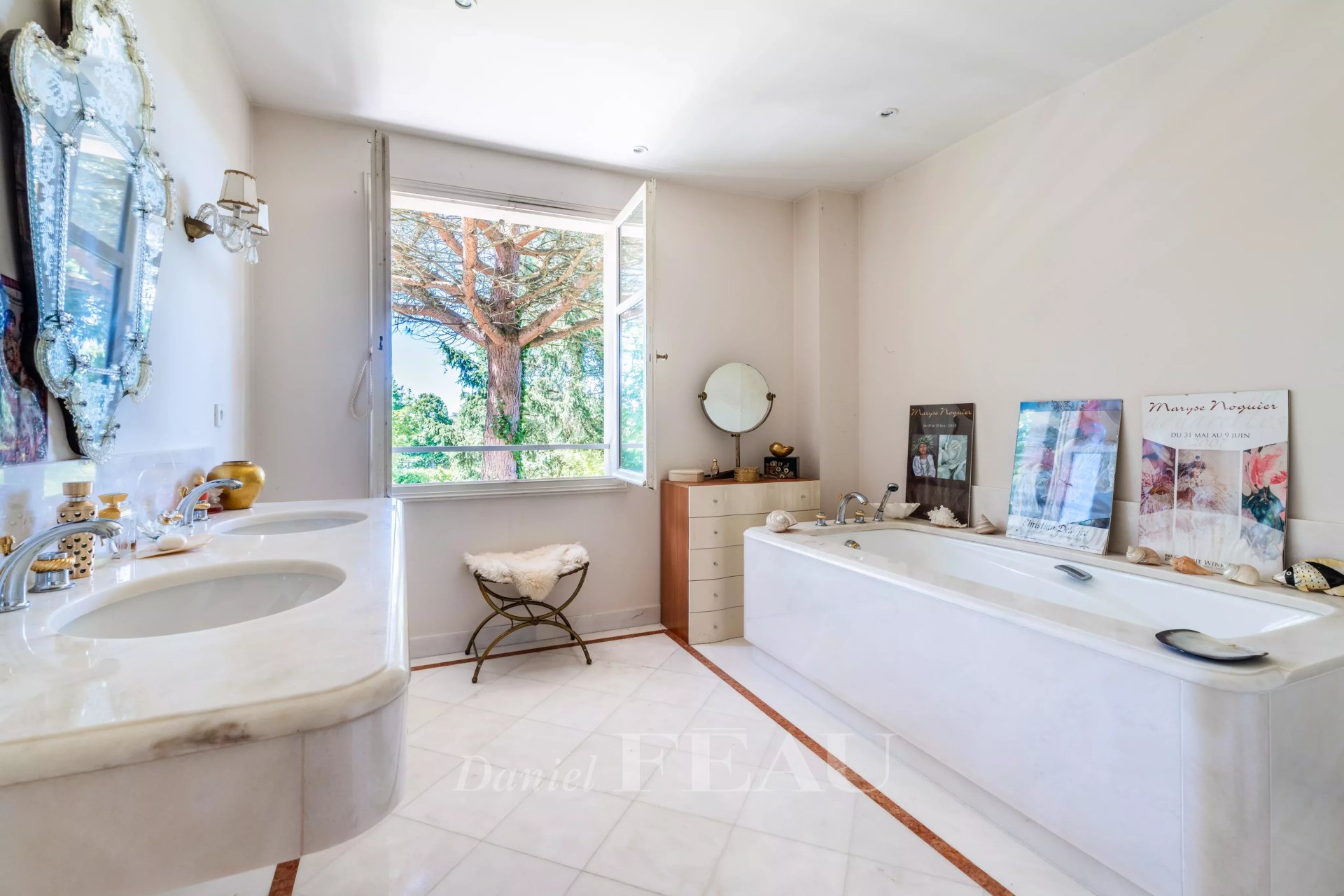 4 Bedroom Villa/Townhouse's Image 9