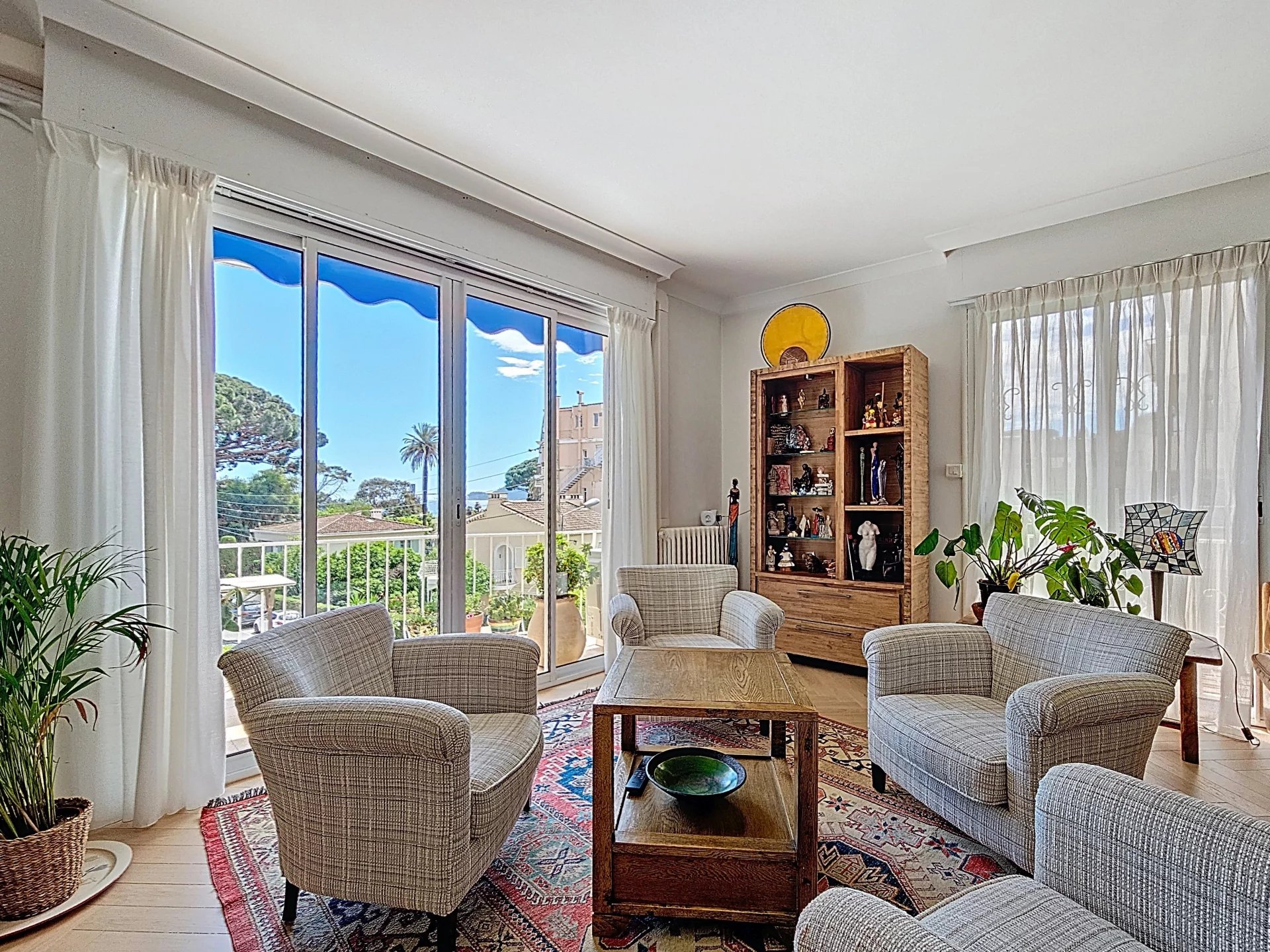 Agence immobilière de AZUR ACT IMMOBILIER
