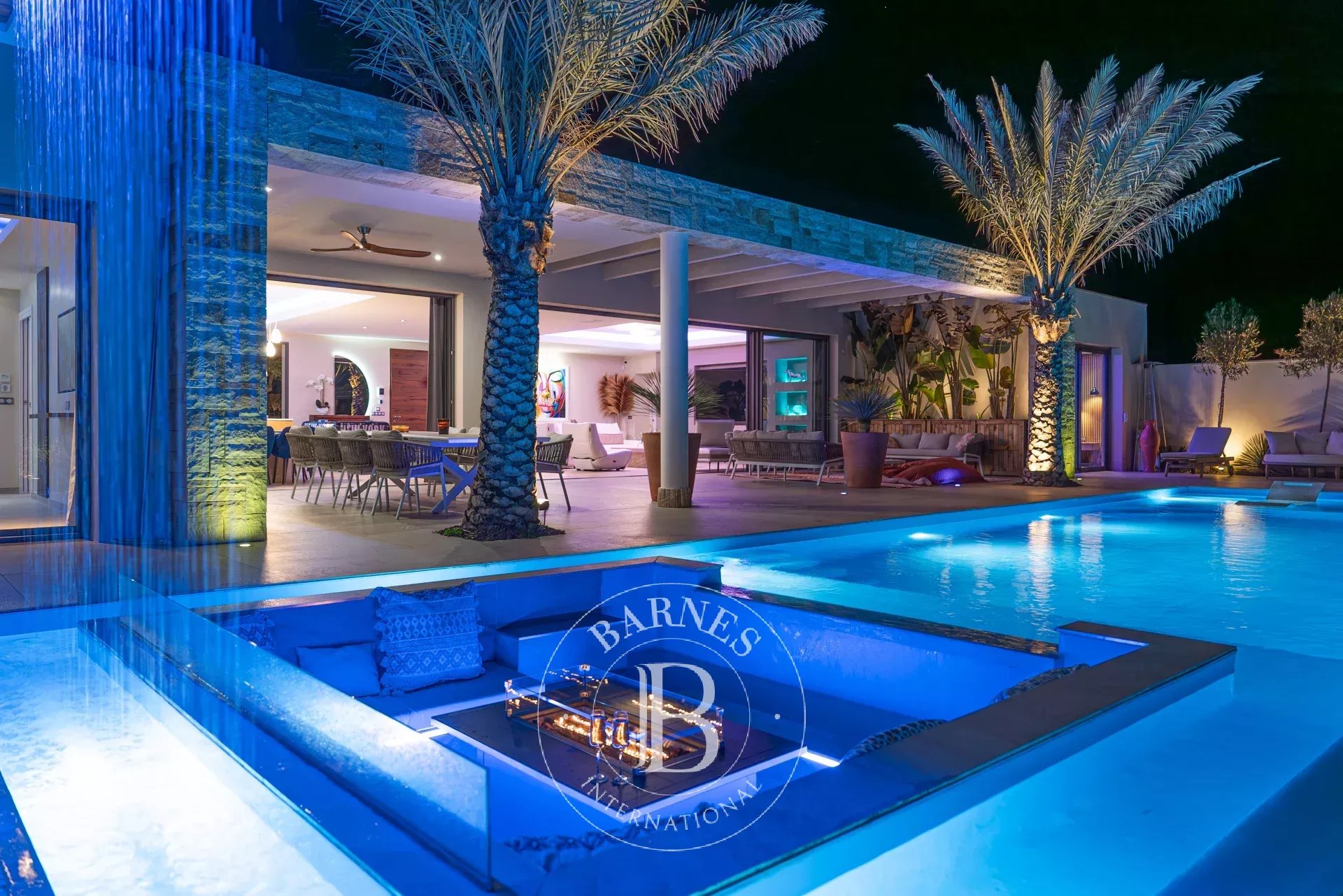 EXCEPTIONAL VILLA – NEW – NEAR AIX-EN-PROVENCE – SWIMMING POOL – ABSOLUTE CALM – GARAGE