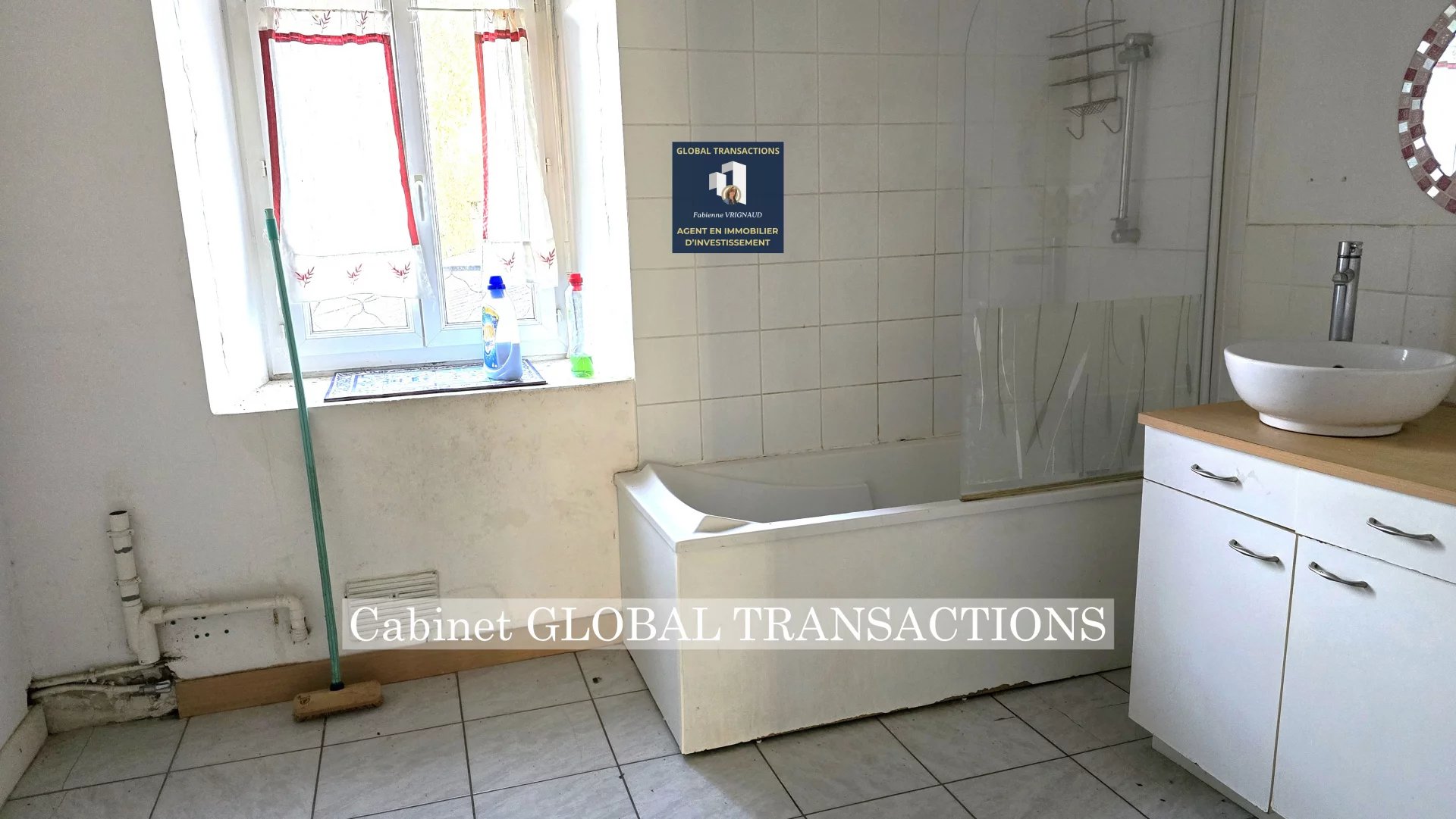 Grande maison de bourg à MURON